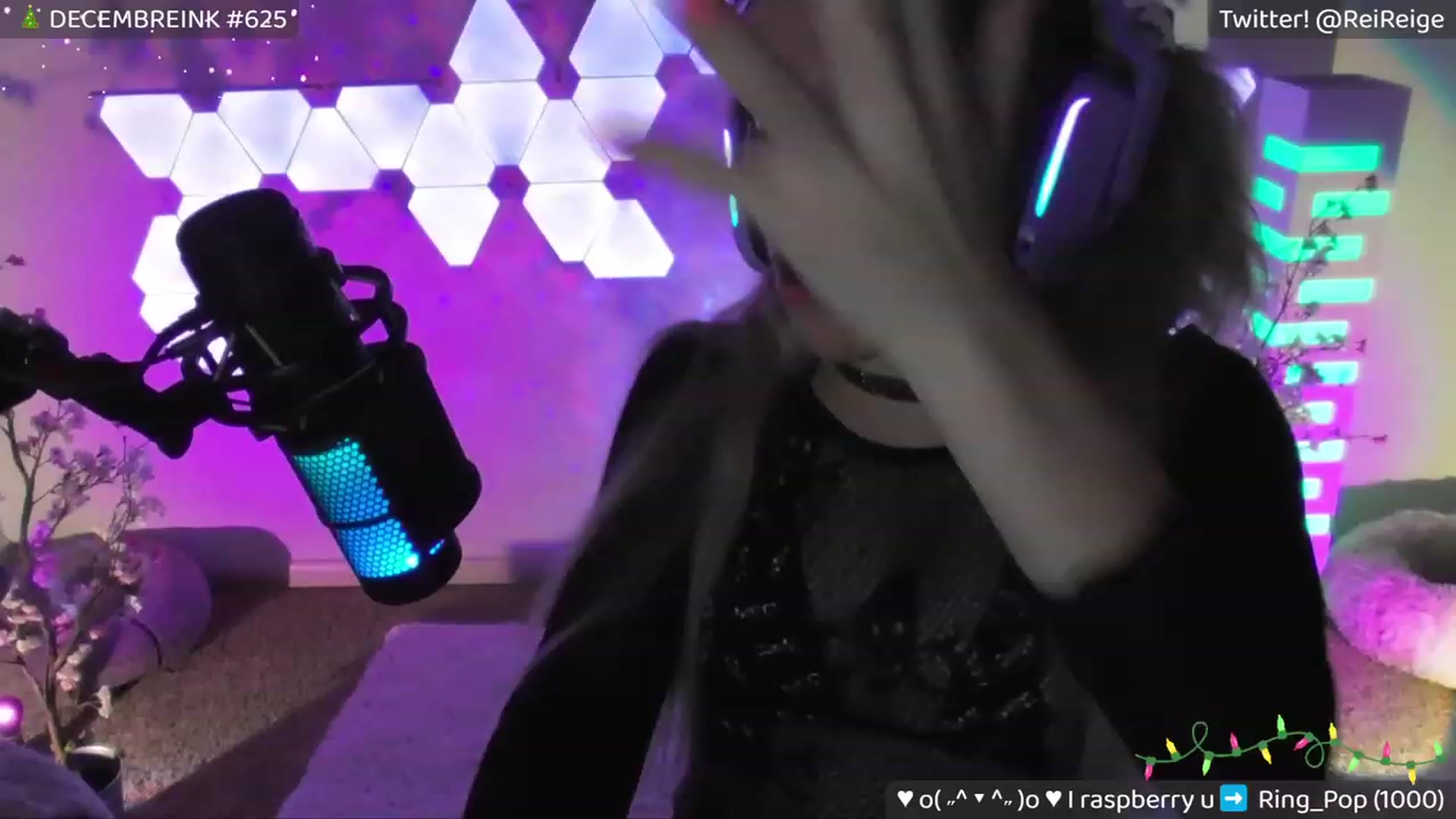 Gallery image thumbnail from Reige's myfreecams stream on, 12/29/2023, 12:16 image 17 of 20