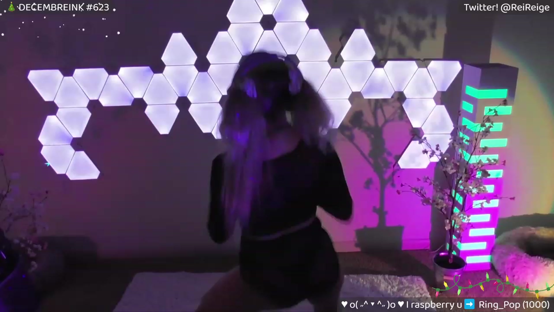Gallery image thumbnail from Reige's myfreecams stream on, 12/29/2023, 12:54 image 15 of 20