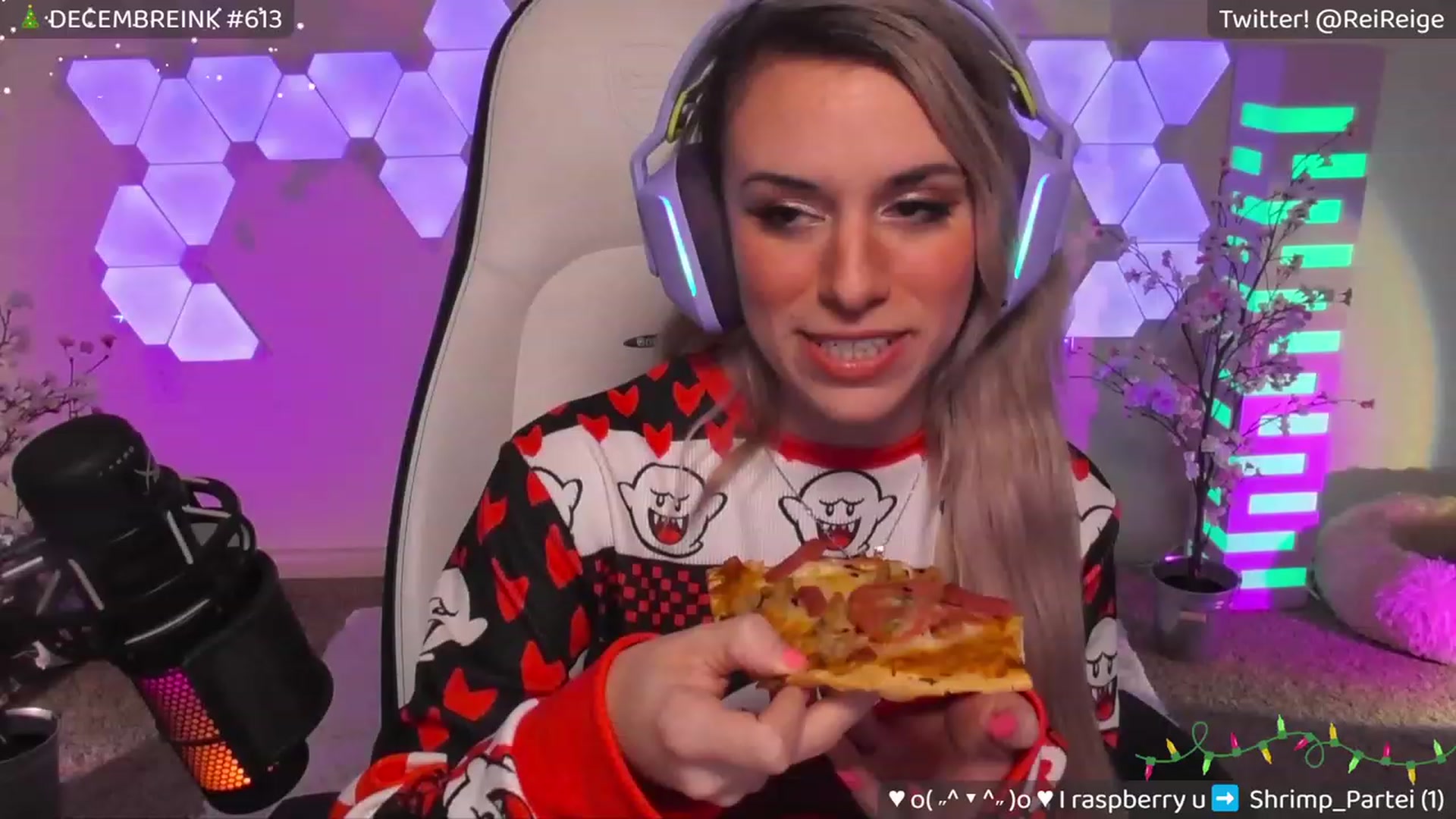 Gallery image thumbnail from Reige's myfreecams stream on, 12/31/2023, 08:47 image 6 of 20
