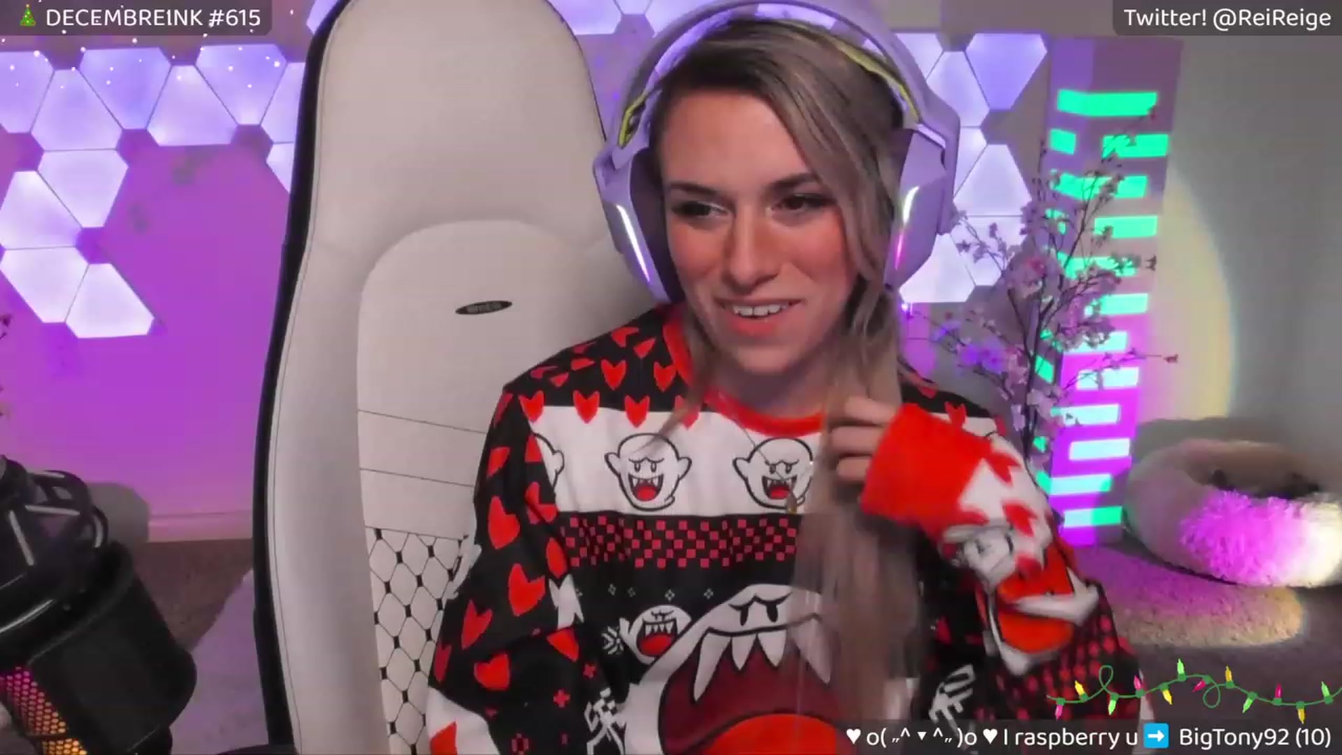 Gallery image thumbnail from Reige's myfreecams stream on, 12/31/2023, 09:04 image 19 of 20
