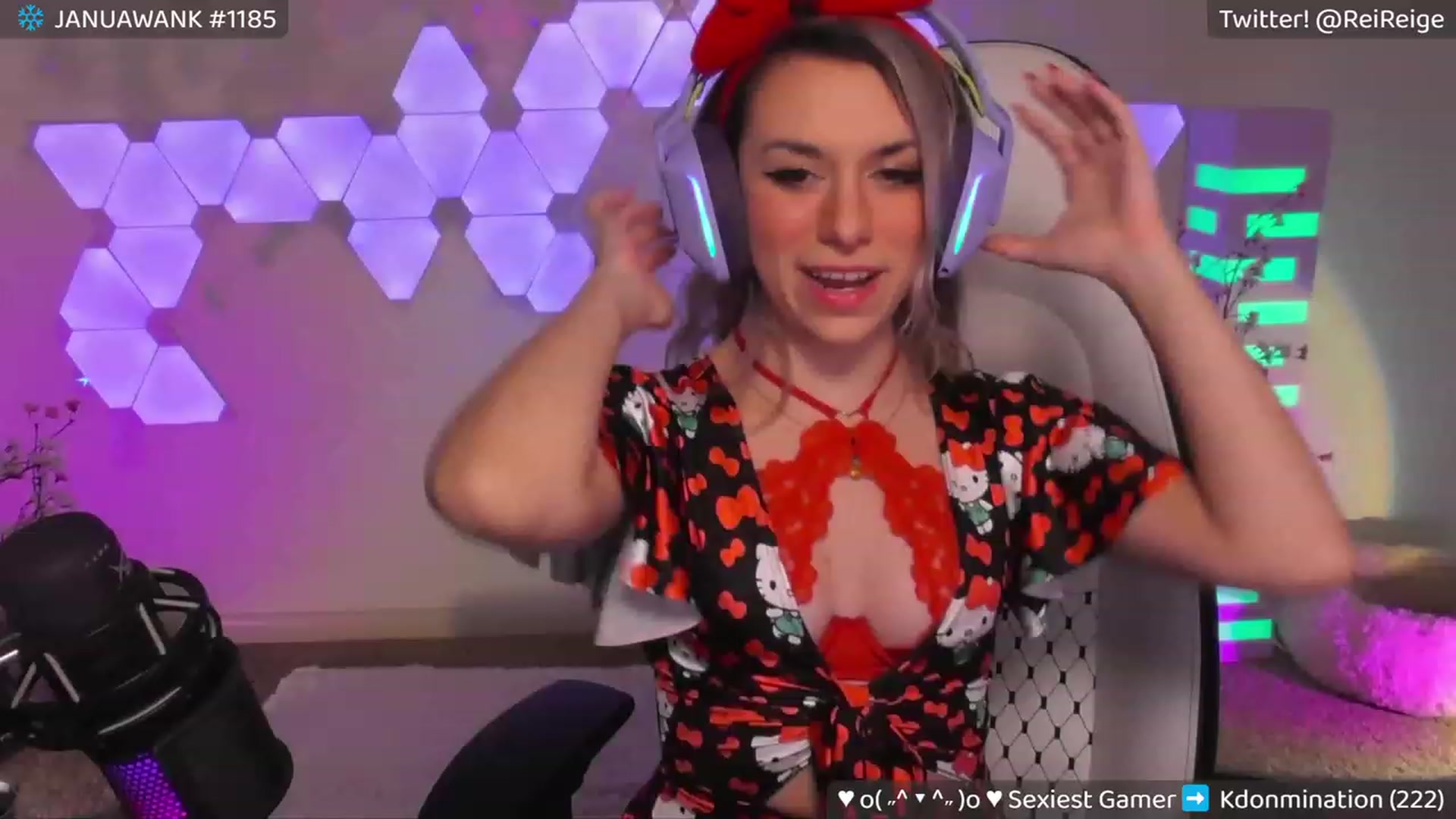 Gallery image thumbnail from Reige's myfreecams stream on, 01/06/2024, 09:11 image 4 of 20