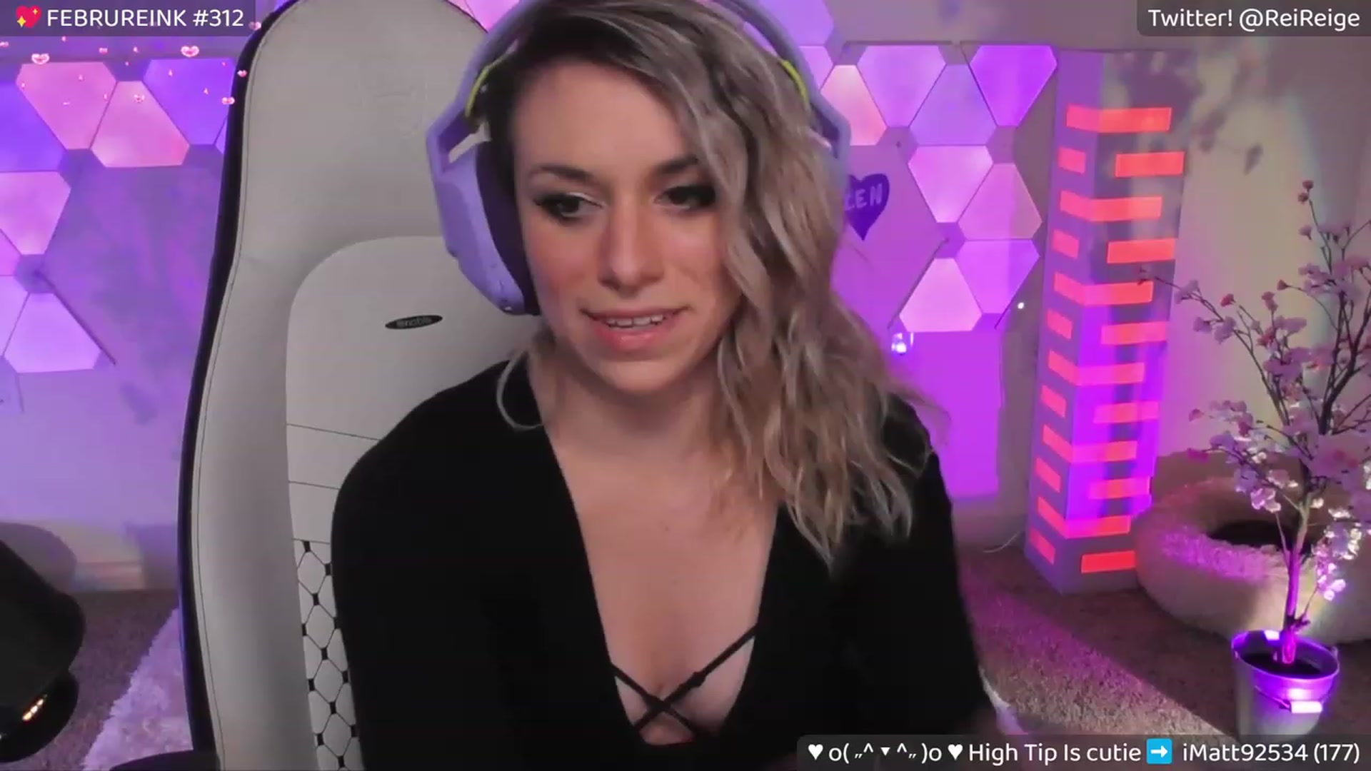 Gallery image thumbnail from Reige's myfreecams stream on, 02/08/2024, 11:13 image 7 of 20