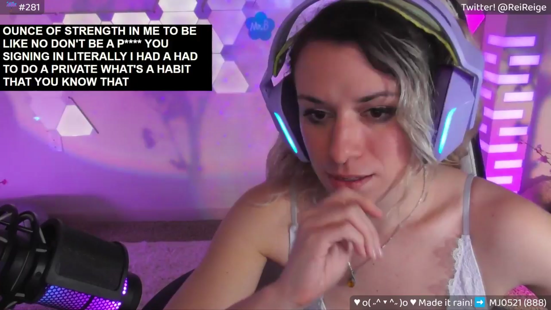 Gallery image thumbnail from Reige's myfreecams stream on, 04/07/2024, 10:52 image 11 of 20