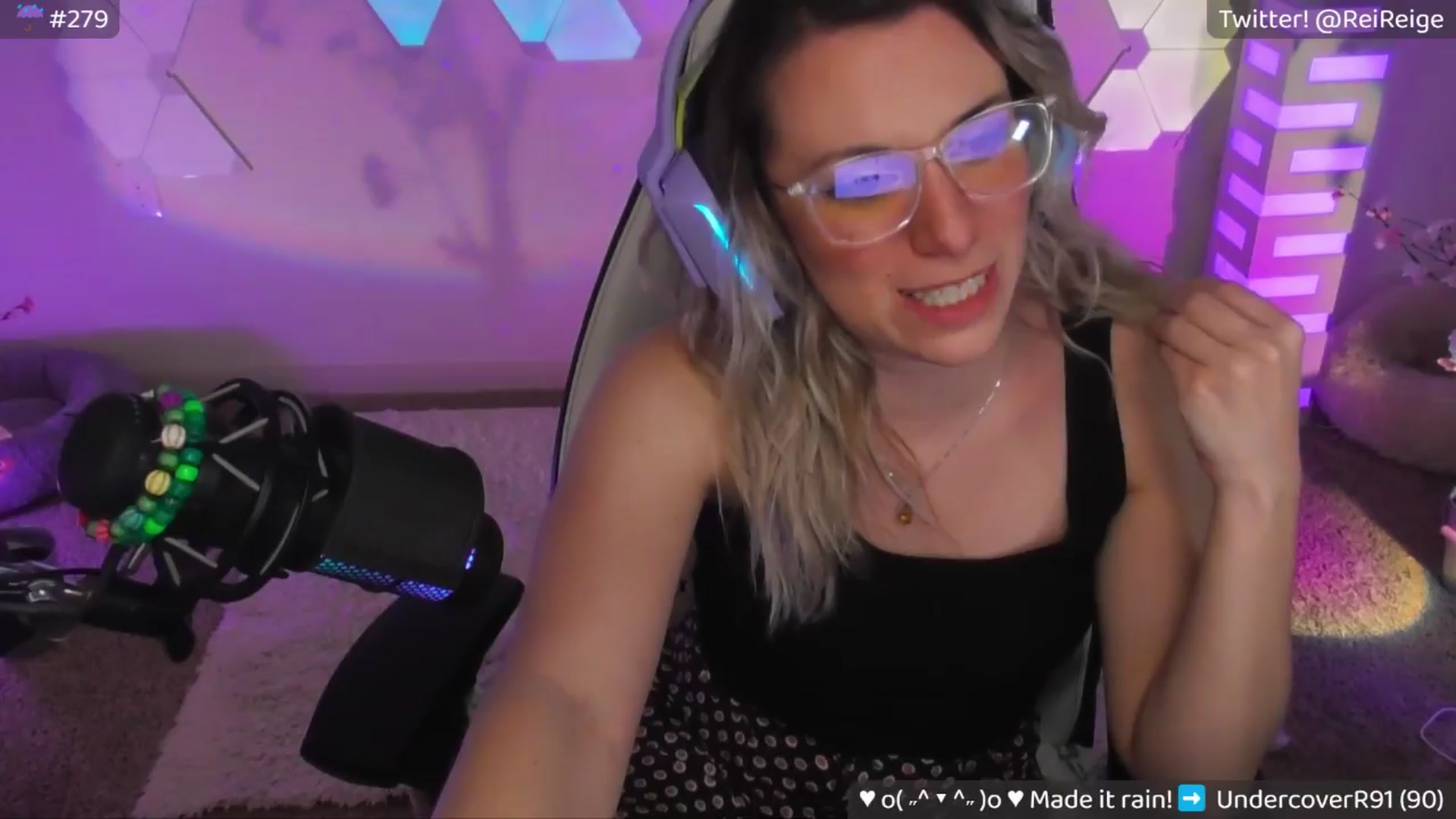 Gallery image thumbnail from Reige's myfreecams stream on, 04/12/2024, 11:31 image 5 of 20
