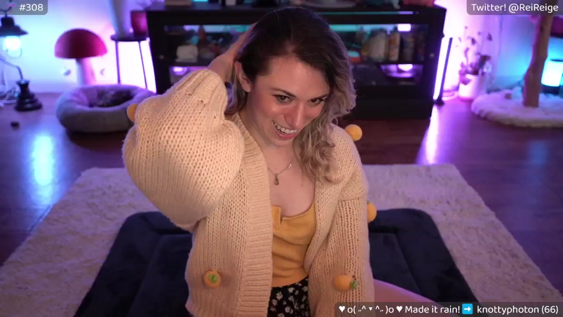 Gallery image thumbnail from Reige's myfreecams stream on, 04/19/2024, 08:21 image 20 of 20