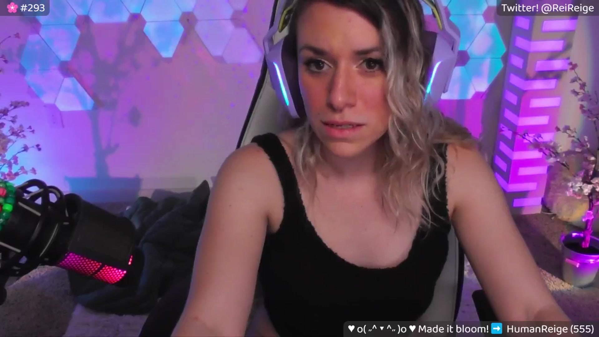 Gallery image thumbnail from Reige's myfreecams stream on, 05/03/2024, 09:03 image 8 of 20