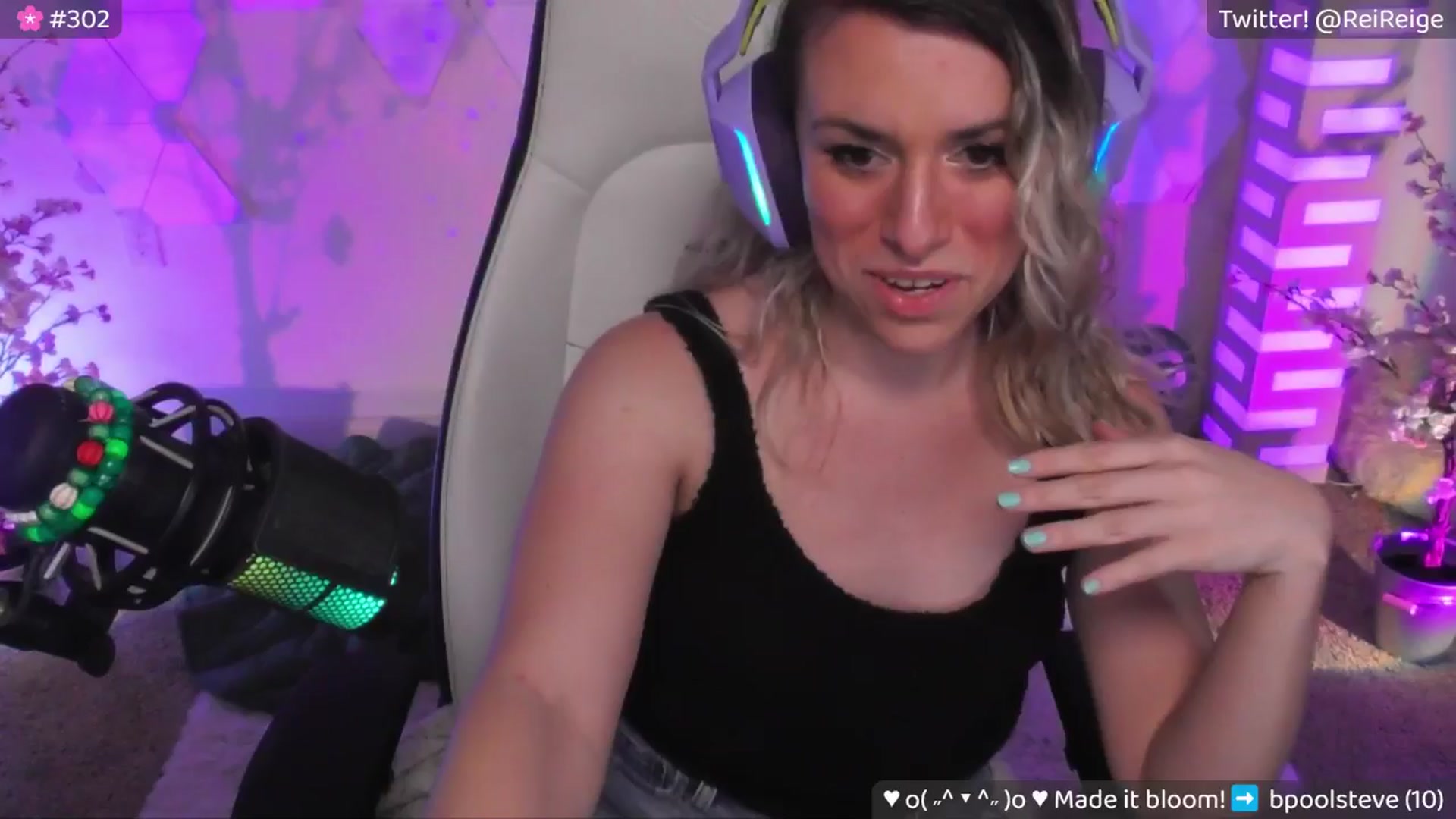 Gallery image thumbnail from Reige's myfreecams stream on, 05/03/2024, 09:03 image 5 of 20