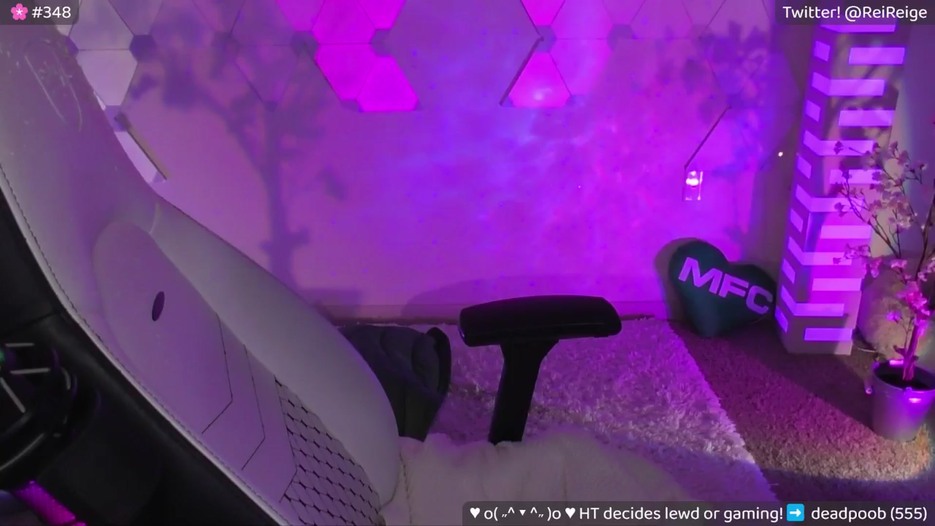 Gallery image thumbnail from Reige's myfreecams stream on, 05/18/2024, 11:35 image 8 of 20
