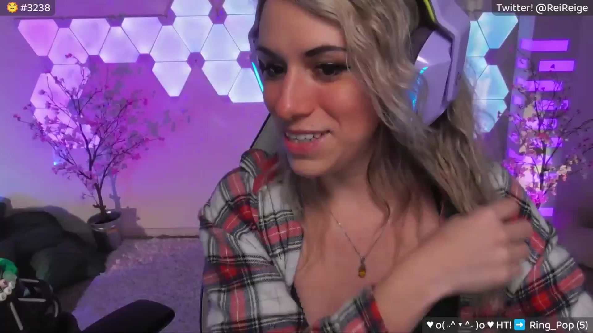Gallery image thumbnail from Reige's myfreecams stream on, 06/12/2024, 07:13 image 1 of 20