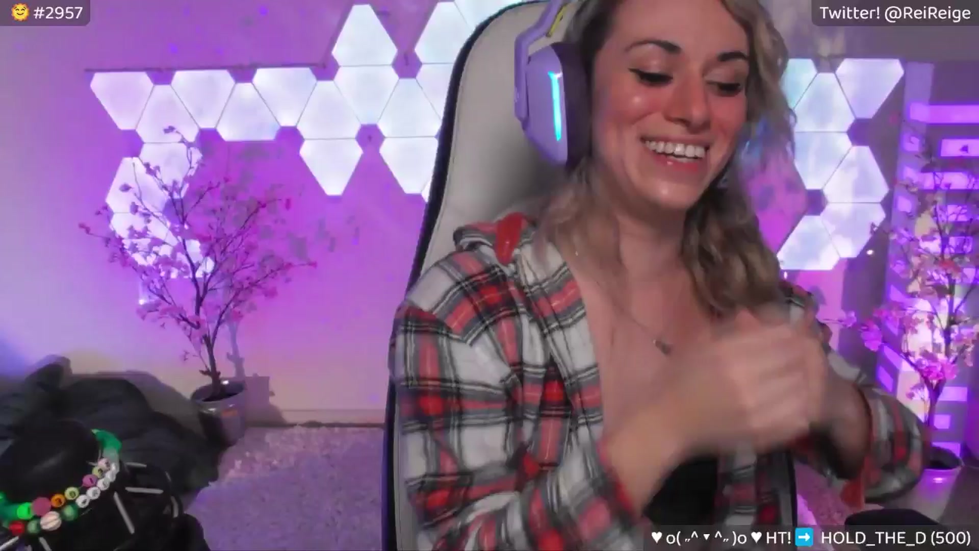 Gallery image thumbnail from Reige's myfreecams stream on, 06/12/2024, 07:50 image 3 of 20