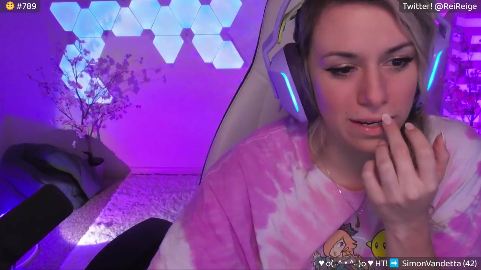 Gallery image thumbnail from Reige's myfreecams stream on, 06/17/2024, 07:26 image 5 of 20