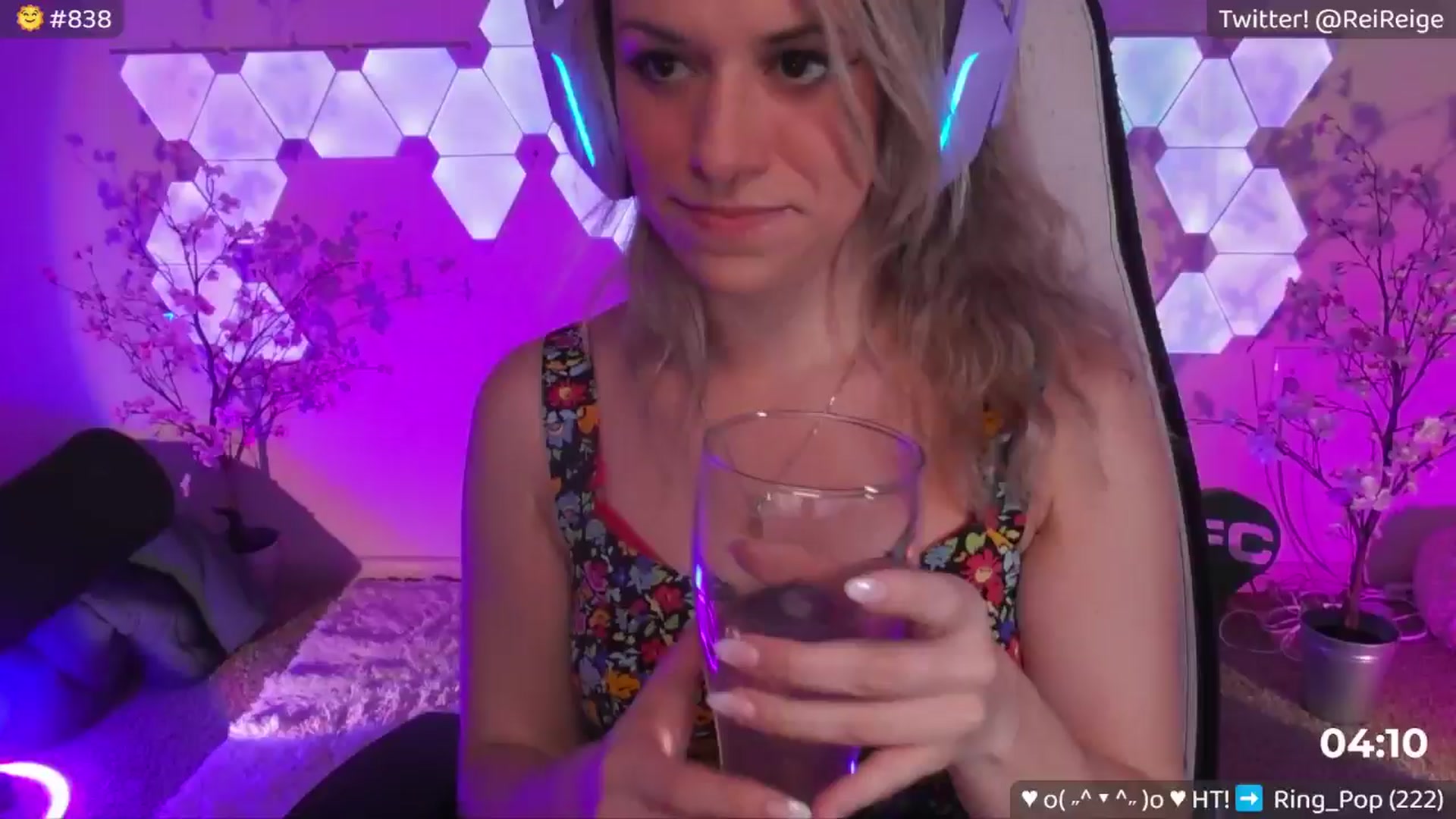 Gallery image thumbnail from Reige's myfreecams stream on, 06/22/2024, 13:02 image 2 of 20
