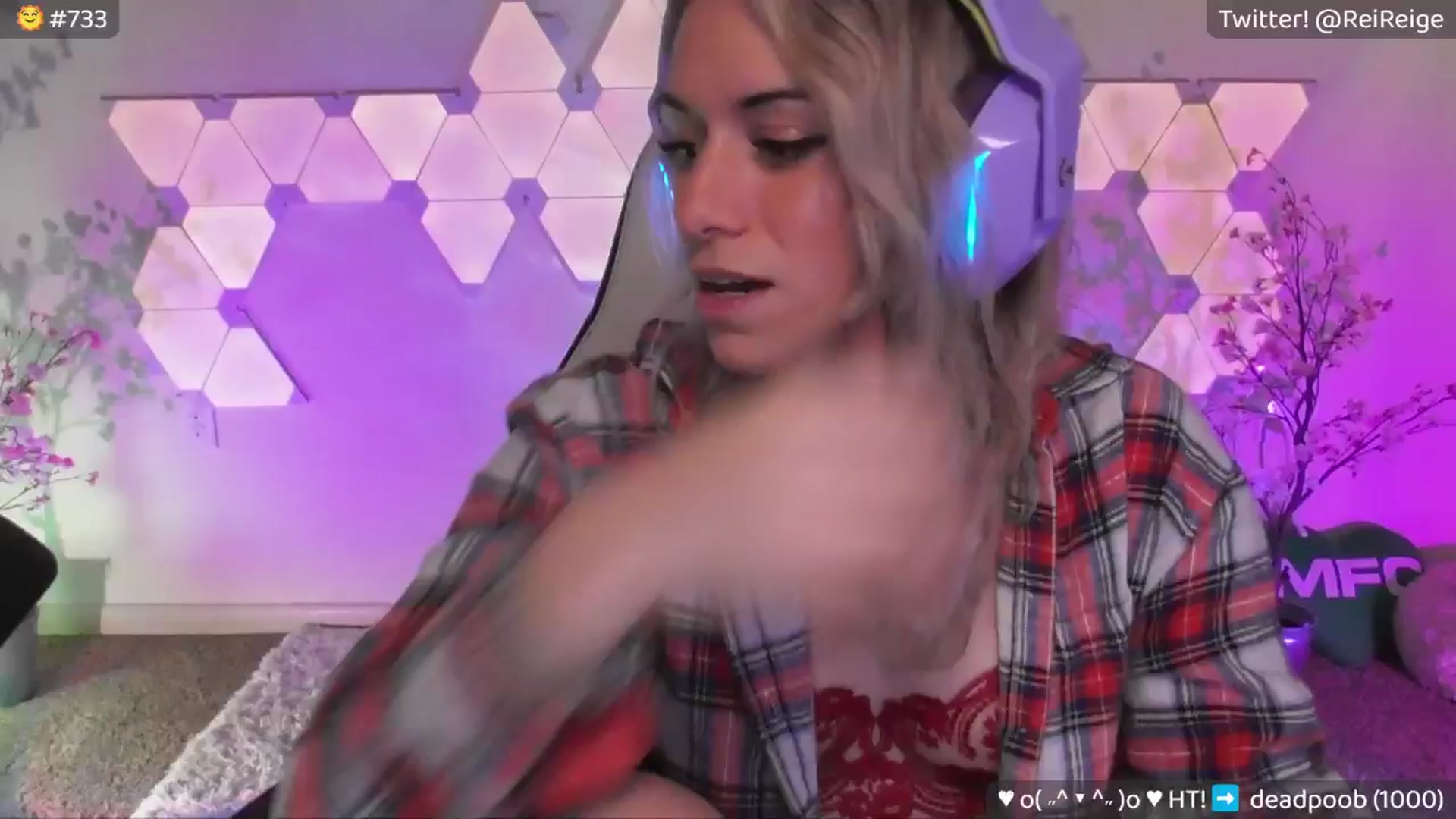 Gallery image thumbnail from Reige's myfreecams stream on, 06/27/2024, 09:39 image 3 of 20