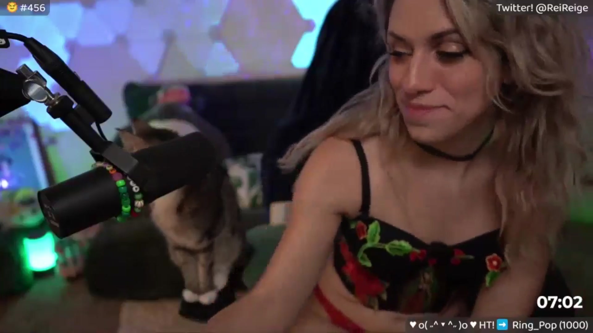 Gallery image thumbnail from Reige's myfreecams stream on, 08/10/2024, 09:45 image 13 of 20