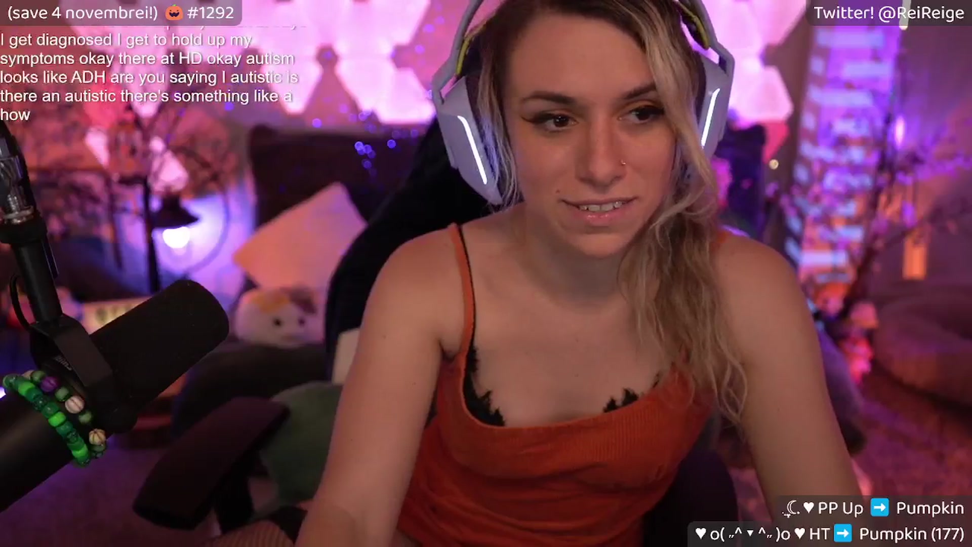 Gallery image thumbnail from Reige's myfreecams stream on, 10/16/2024, 09:01 image 17 of 20