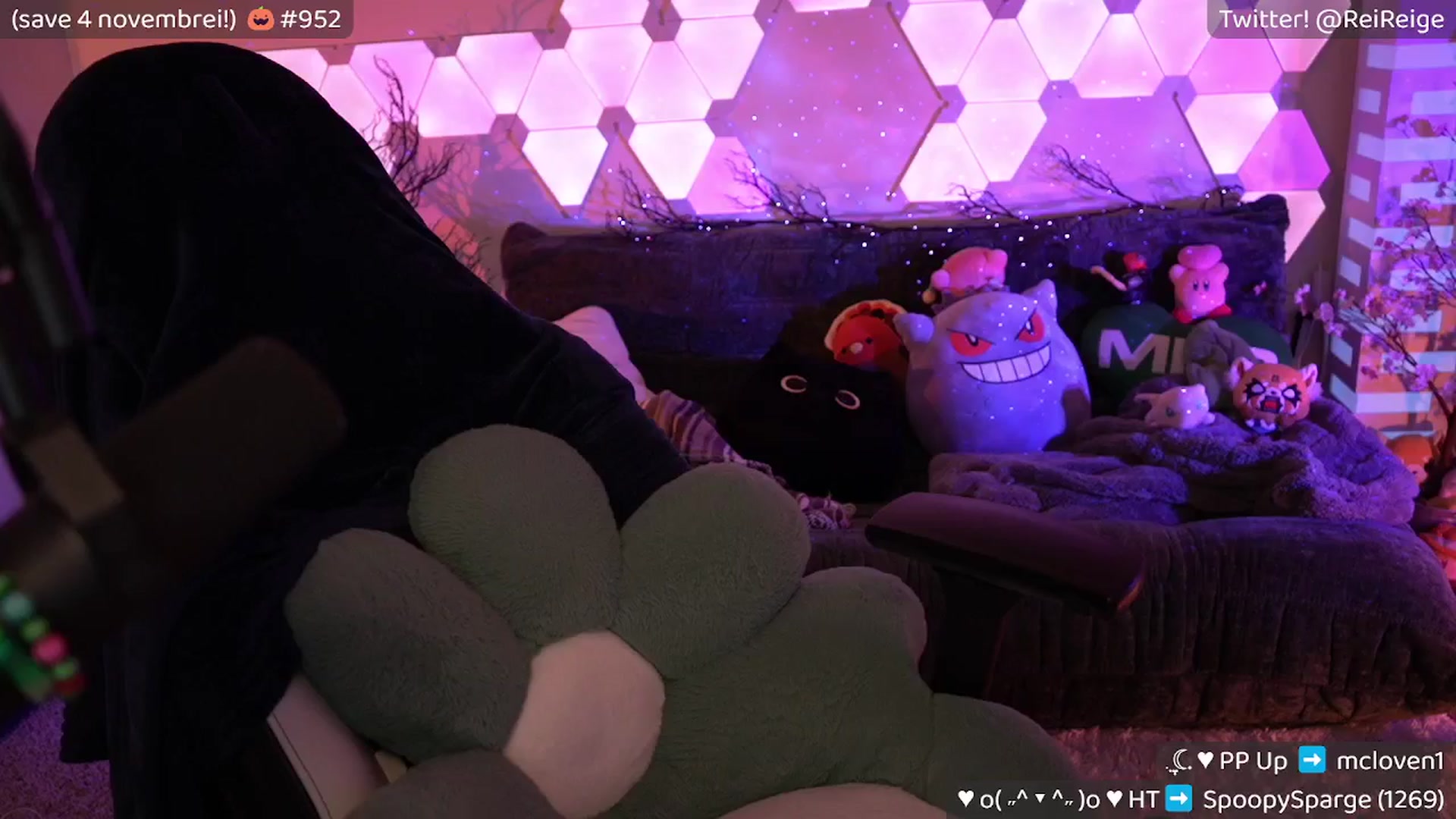 Gallery image thumbnail from Reige's myfreecams stream on, 10/19/2024, 09:51 image 13 of 20