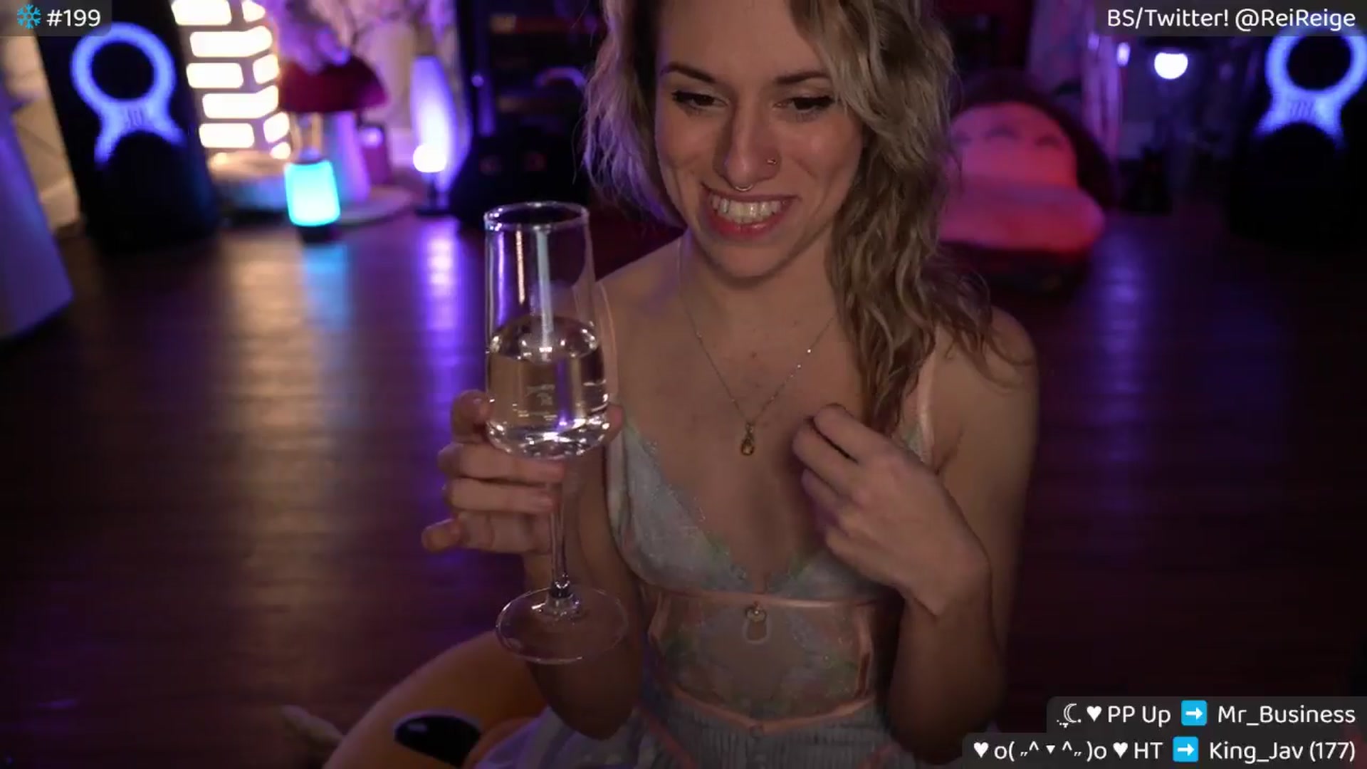 Gallery image thumbnail from Reige's myfreecams stream on, 01/10/2025, 10:30 image 4 of 20
