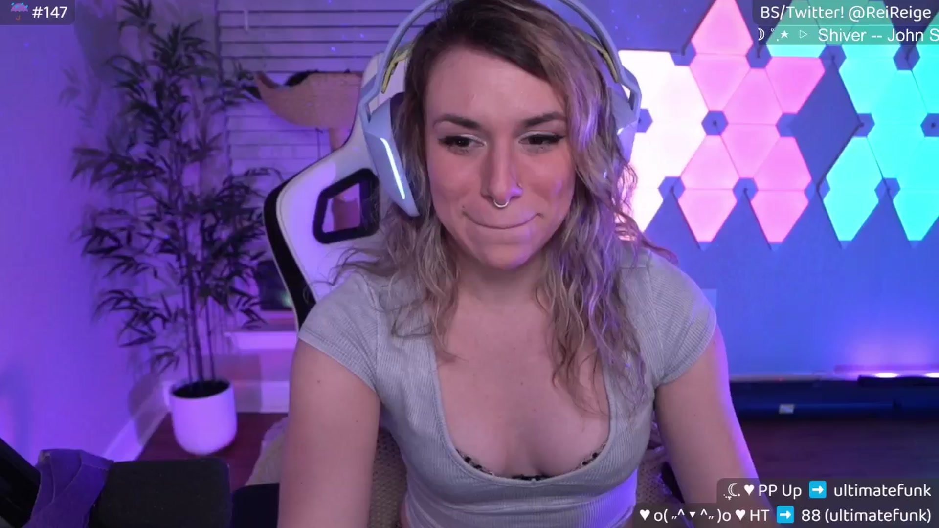 Gallery image thumbnail from Reige's myfreecams stream on, 04/09/2025, 10:49 image 3 of 20