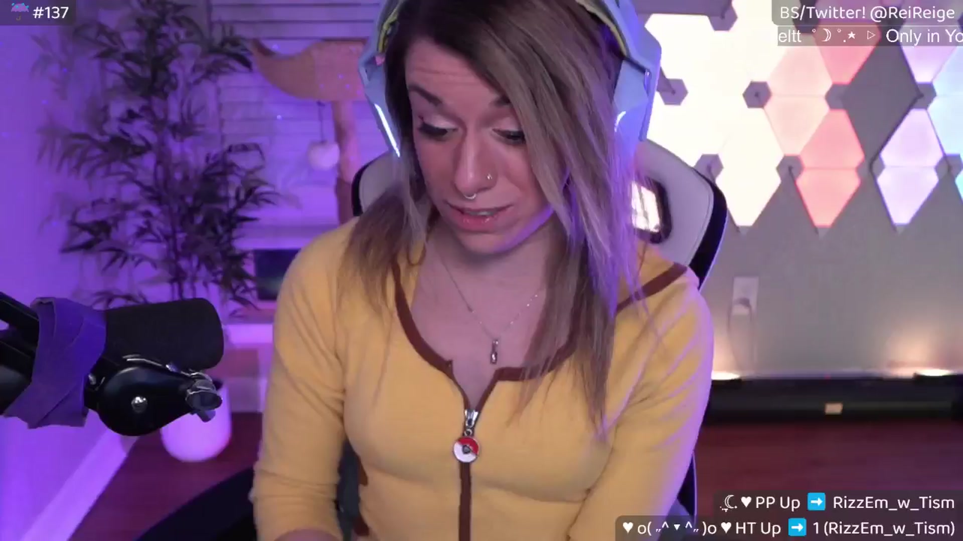 Gallery image thumbnail from Reige's myfreecams stream on, 04/11/2025, 11:47 image 5 of 20