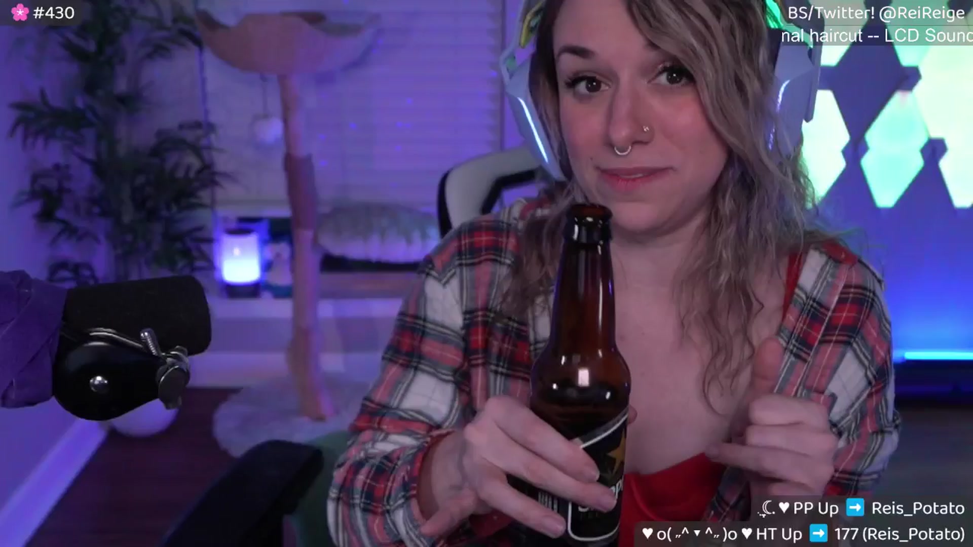 Gallery image thumbnail from Reige's myfreecams stream on, 05/04/2025, 09:23 image 2 of 20