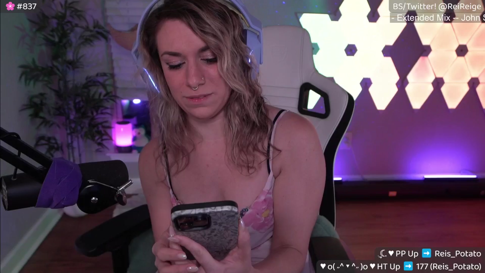 Gallery image thumbnail from Reige's myfreecams stream on, 05/13/2025, 08:42 image 5 of 20