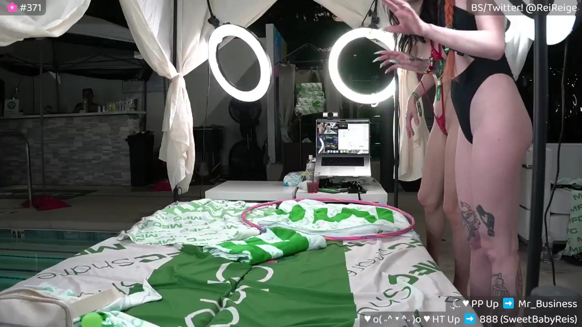Gallery image thumbnail from Reige's myfreecams stream on, 05/21/2025, 06:06 image 15 of 20