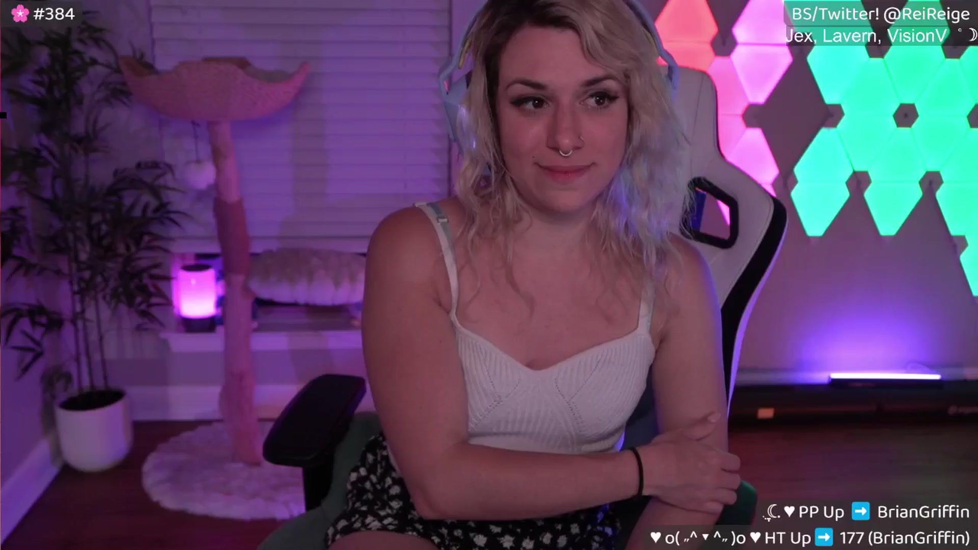 Gallery image thumbnail from Reige's myfreecams stream on, 05/31/2025, 09:15 image 10 of 20