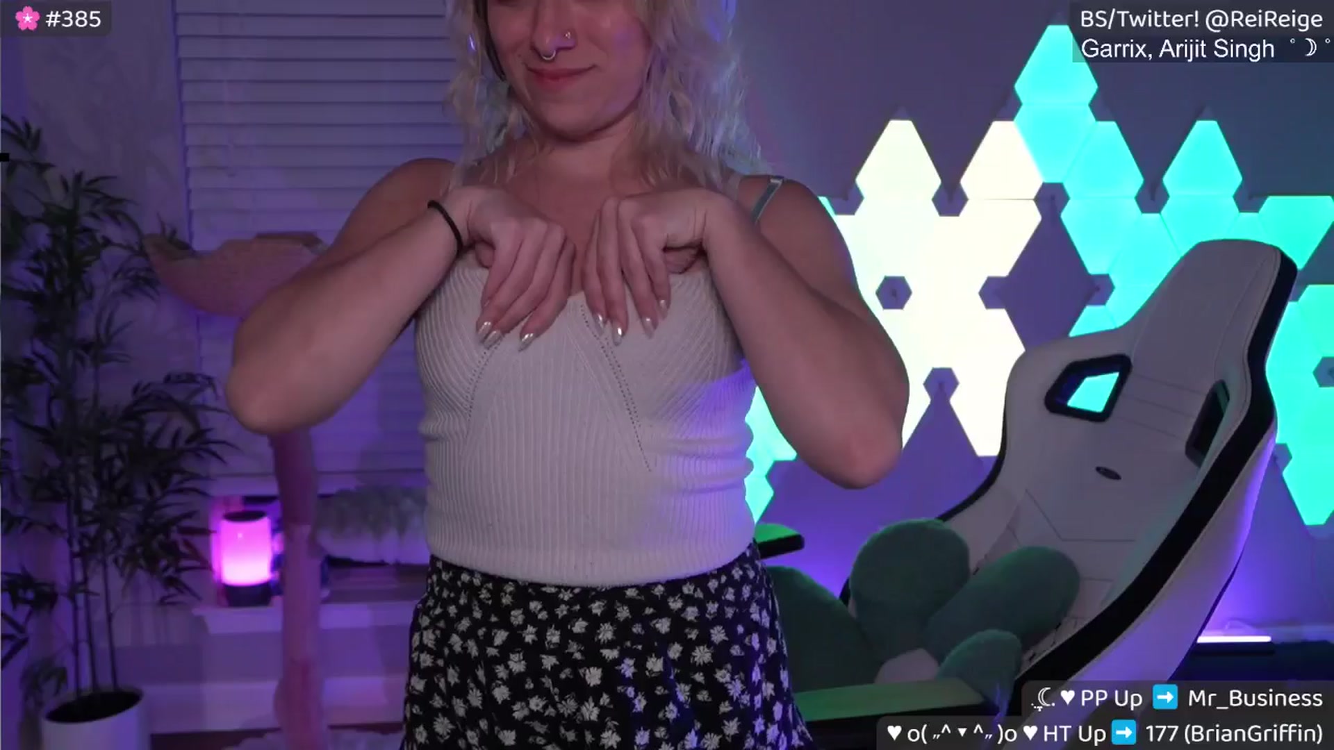 Gallery image thumbnail from Reige's myfreecams stream on, 05/31/2025, 09:15 image 9 of 20