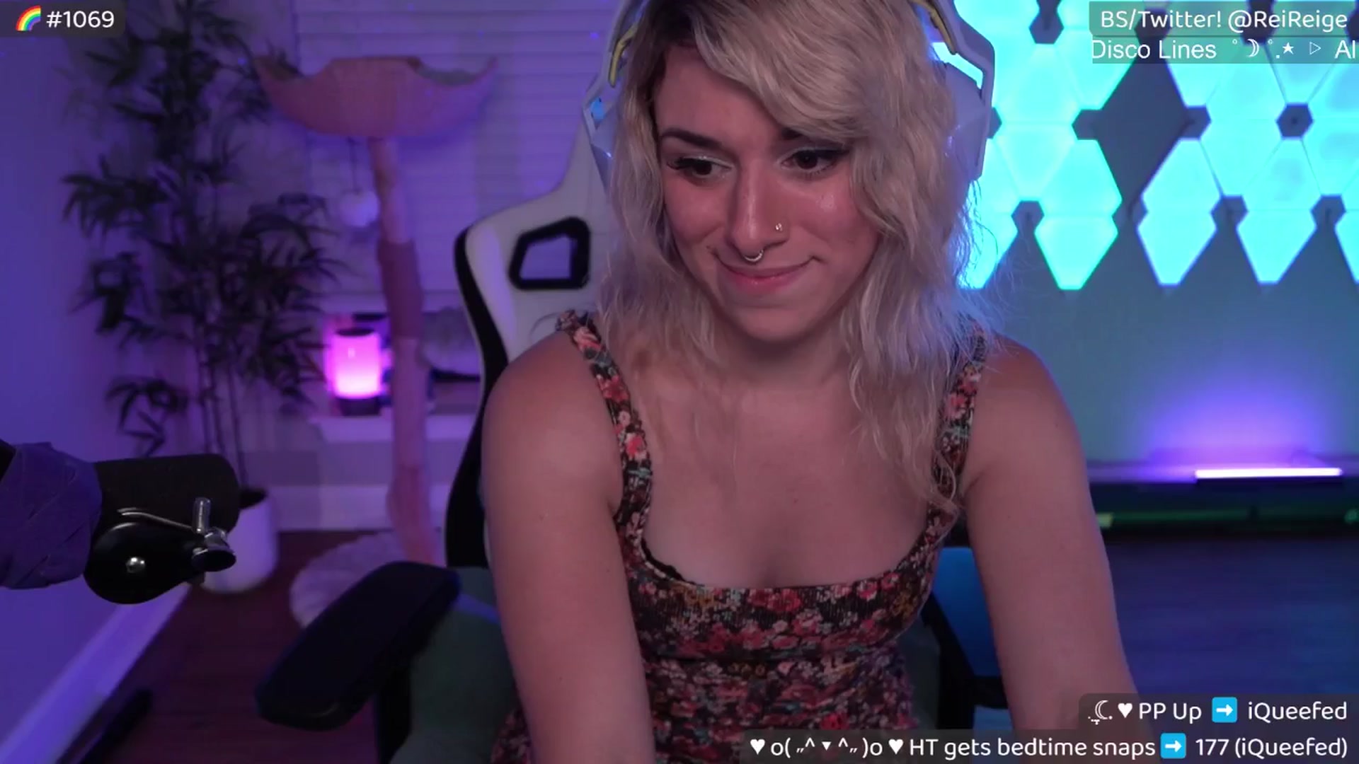 Gallery image thumbnail from Reige's myfreecams stream on, 06/05/2025, 08:38 image 12 of 20