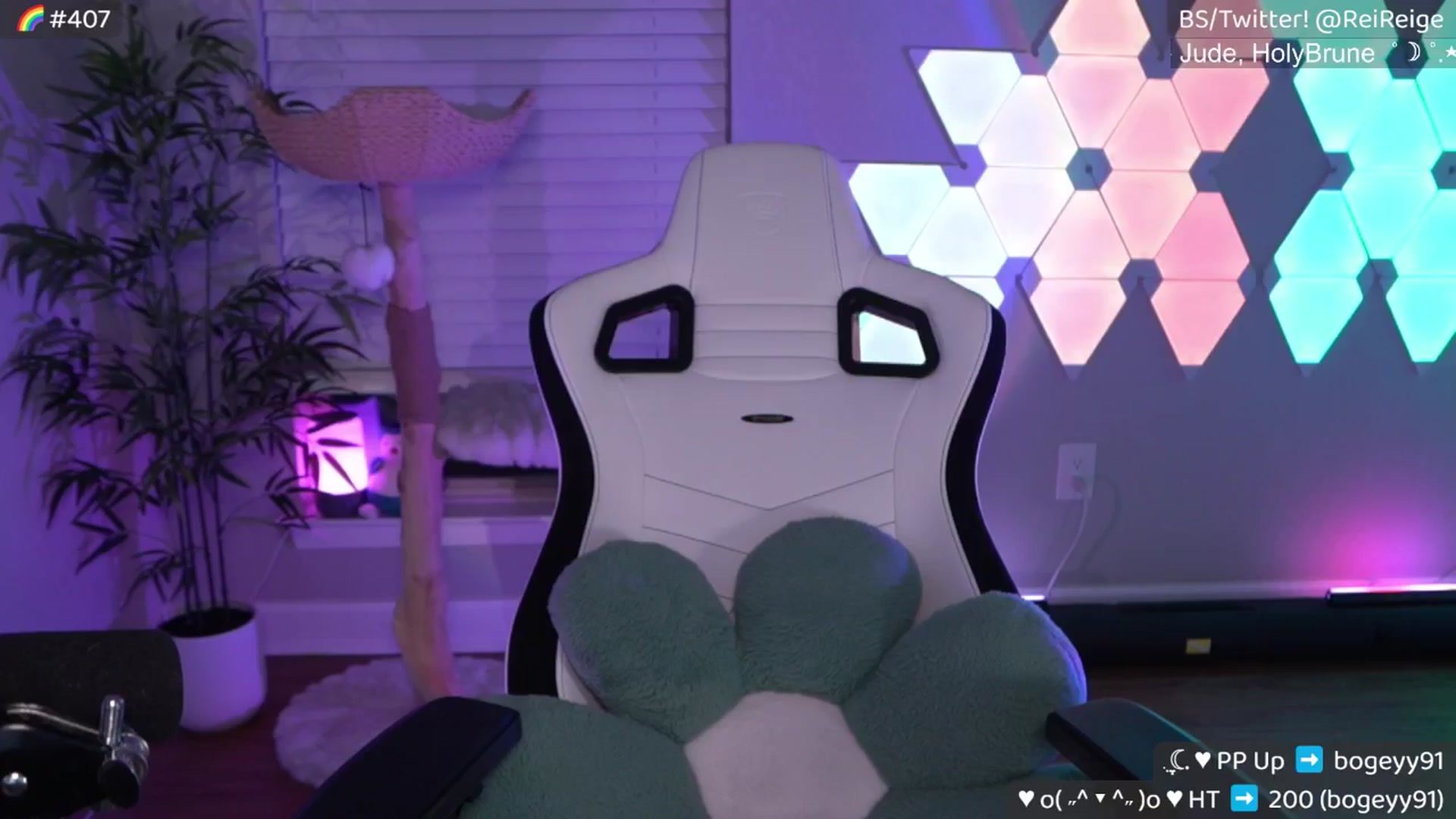 Gallery image thumbnail from Reige's myfreecams stream on, 06/10/2025, 11:15 image 8 of 20