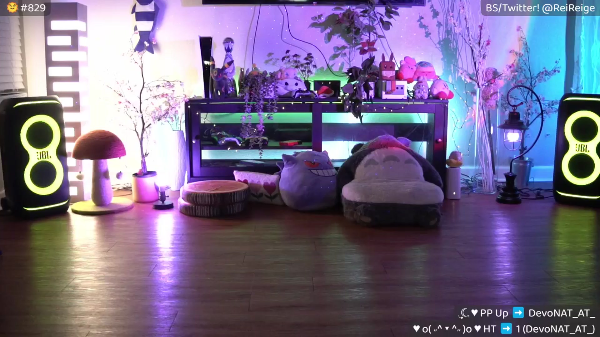 Gallery image thumbnail from Reige's myfreecams stream on, 08/13/2025, 10:10 image 1 of 20