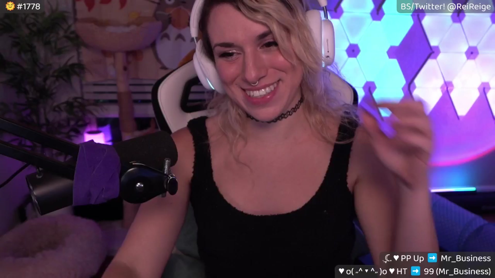 Gallery image thumbnail from Reige's myfreecams stream on, 09/08/2025, 11:07 image 8 of 20
