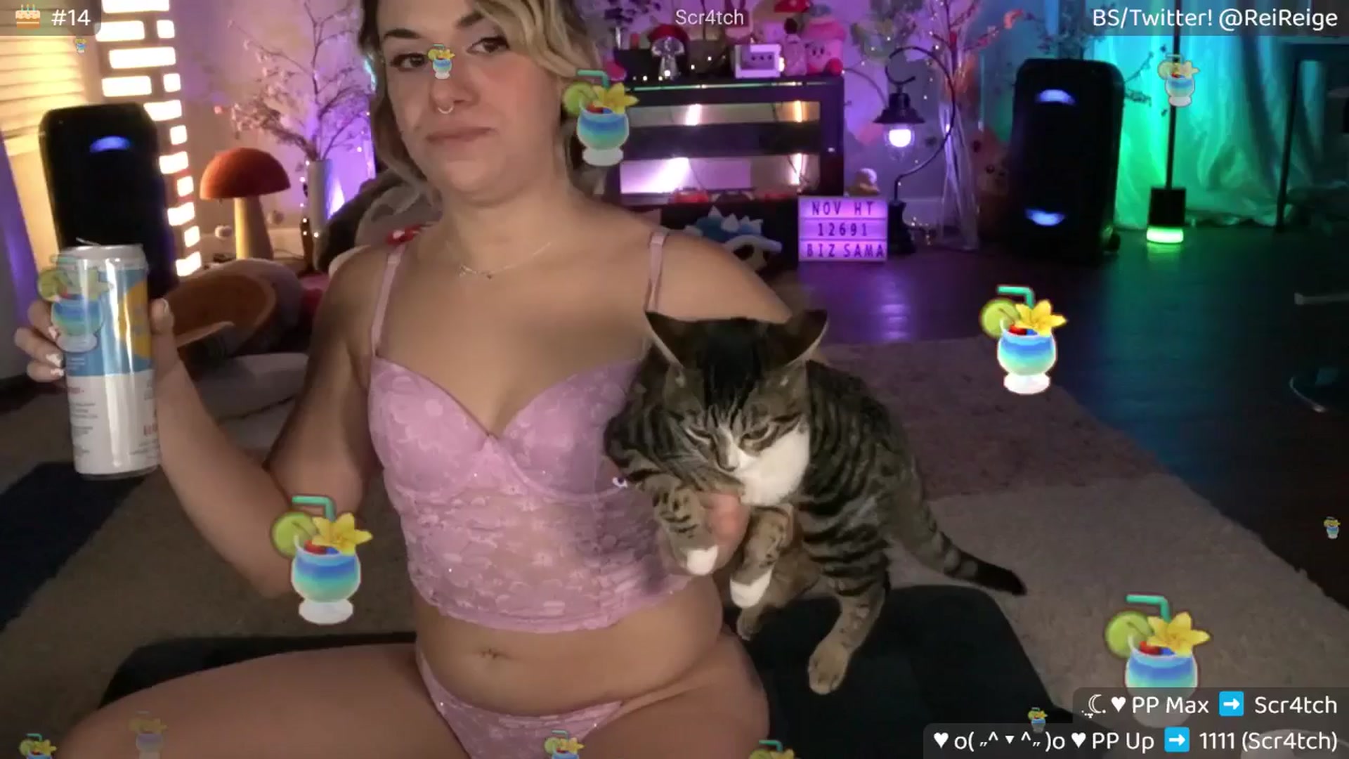 Gallery image thumbnail from Reige's myfreecams stream on, 11/19/2025, 11:38 image 13 of 20