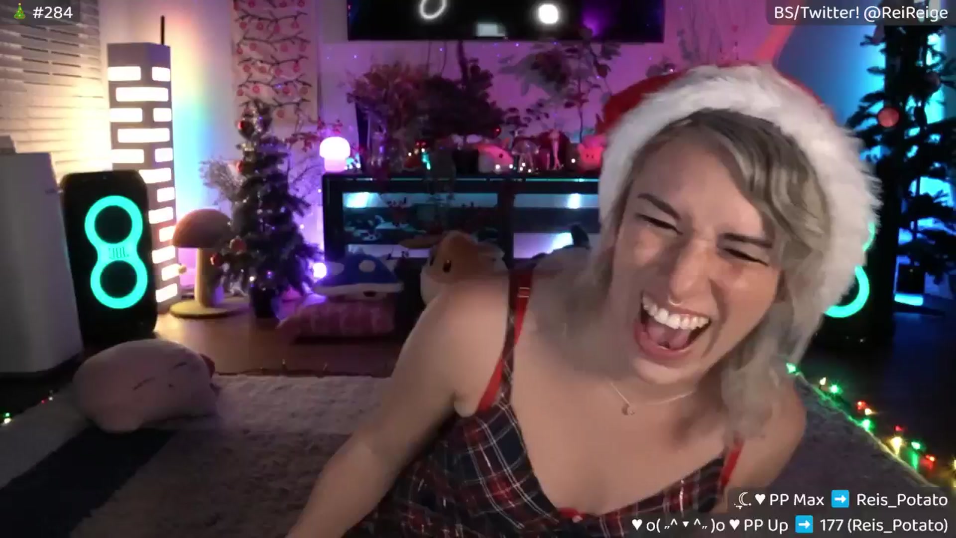 Gallery image thumbnail from Reige's myfreecams stream on, 12/14/2025, 08:18 image 8 of 20