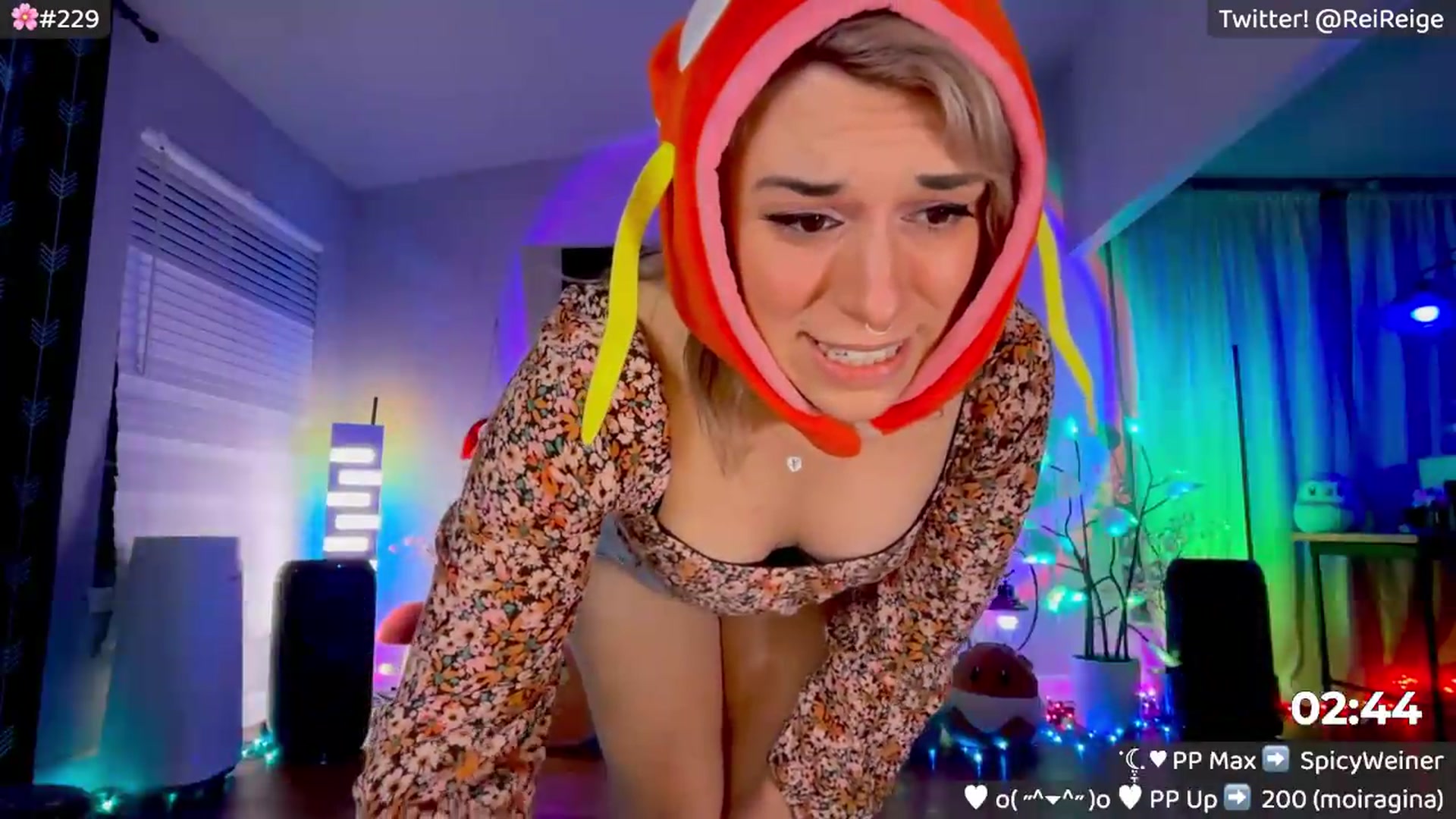 Gallery image thumbnail from Reige's myfreecams stream on, 05/25/2026, 12:13 image 3 of 20