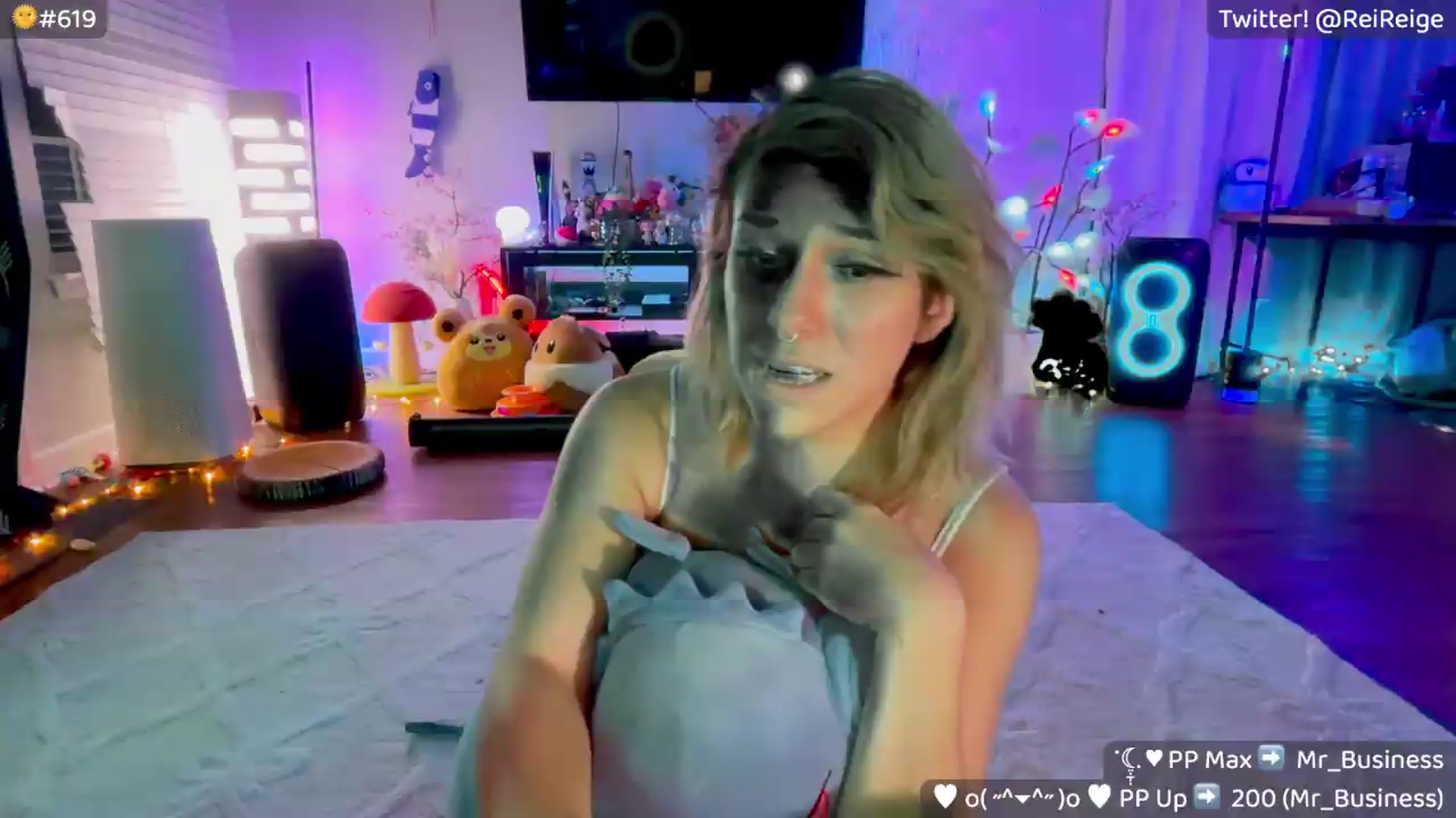 Gallery image thumbnail from Reige's myfreecams stream on, 08/06/2026, 10:34 image 14 of 20