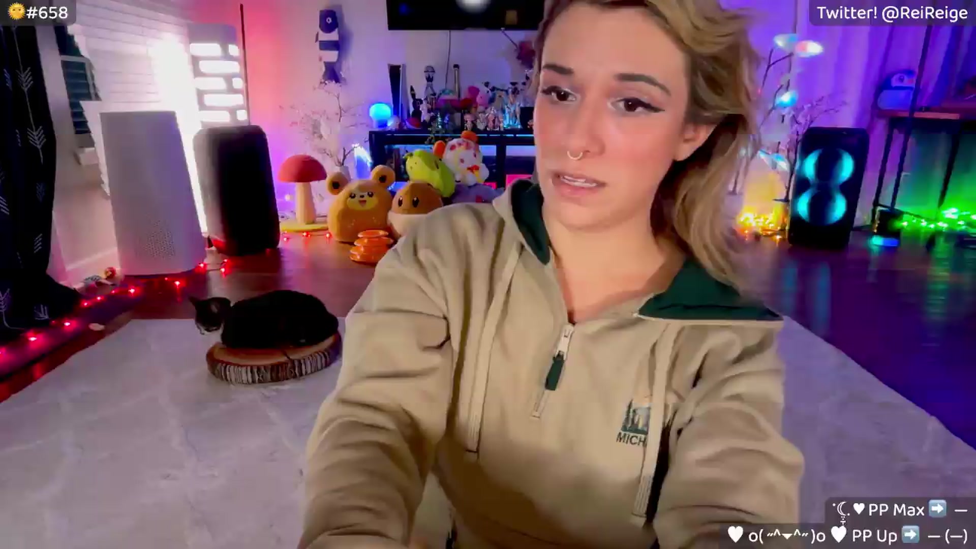 Gallery image thumbnail from Reige's myfreecams stream on, 08/06/2026, 10:34 image 1 of 20