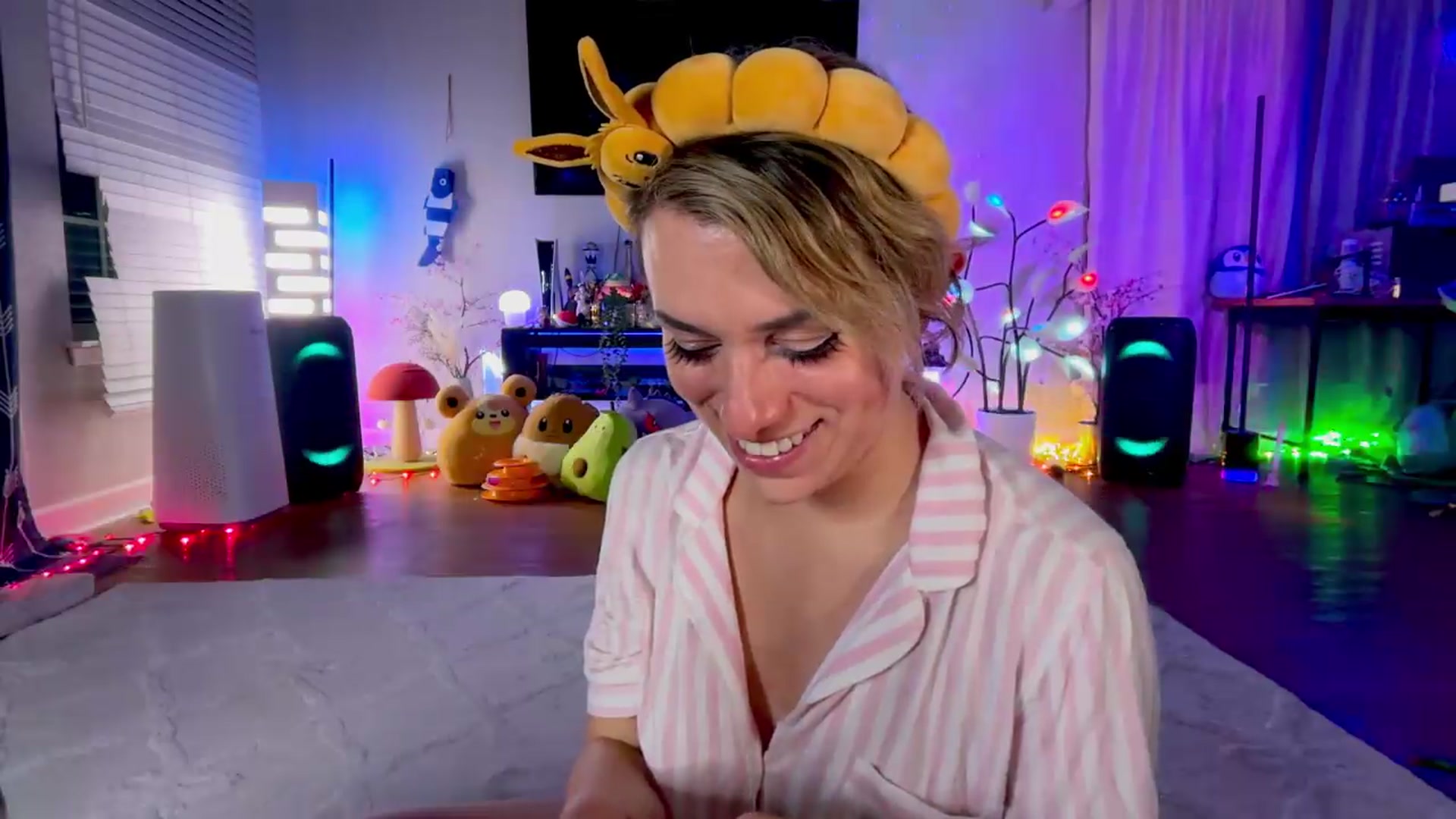 Gallery image thumbnail from Reige's myfreecams stream on, 08/11/2026, 11:09 image 18 of 20