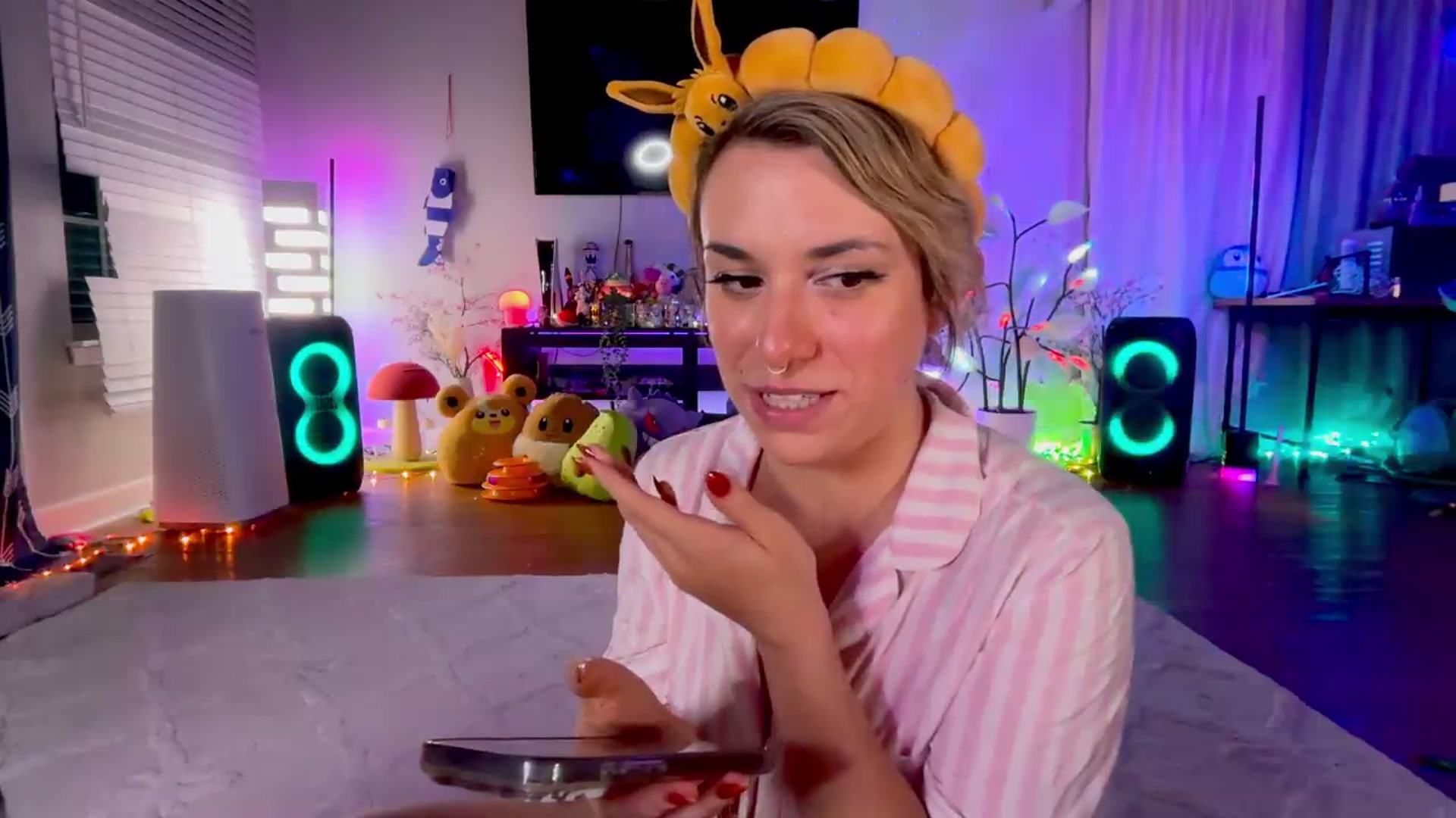 Gallery image thumbnail from Reige's myfreecams stream on, 08/11/2026, 11:09 image 16 of 20