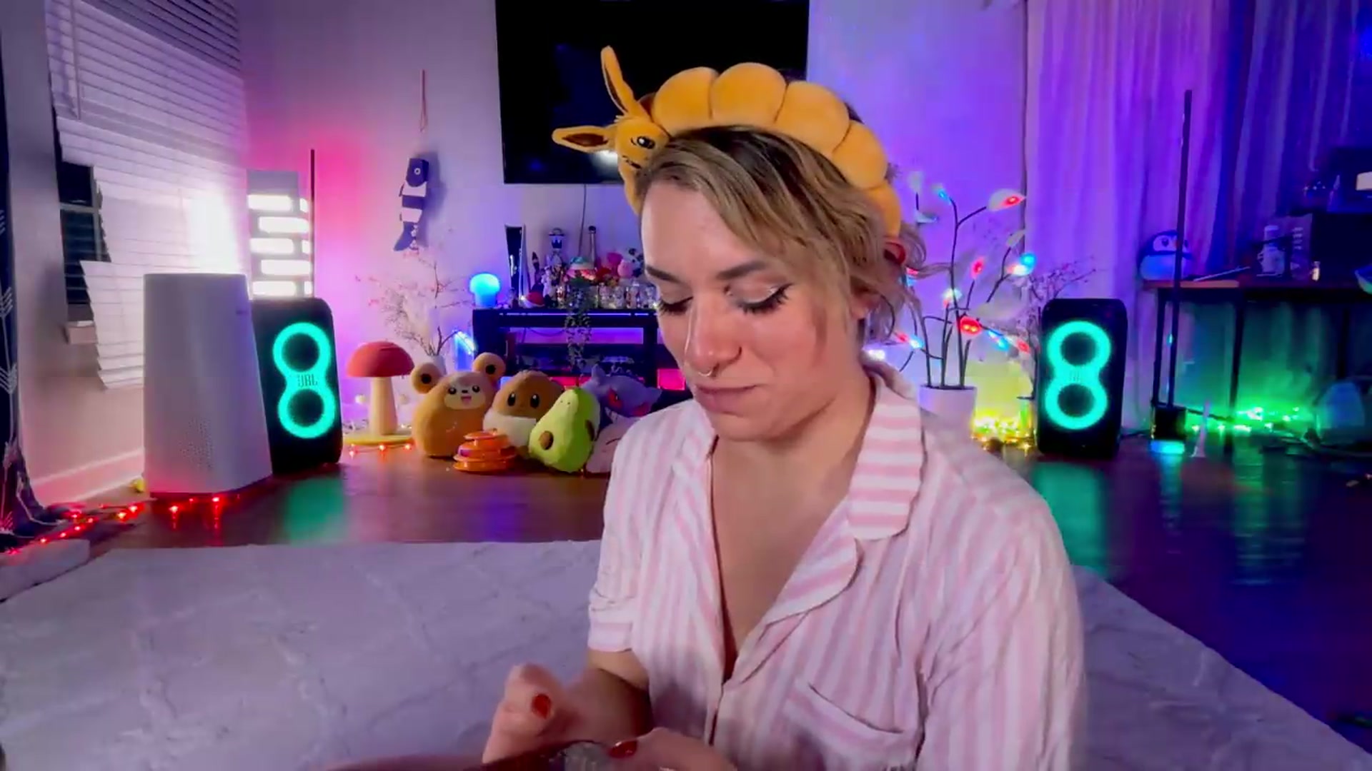 Gallery image thumbnail from Reige's myfreecams stream on, 08/11/2026, 11:09 image 17 of 20