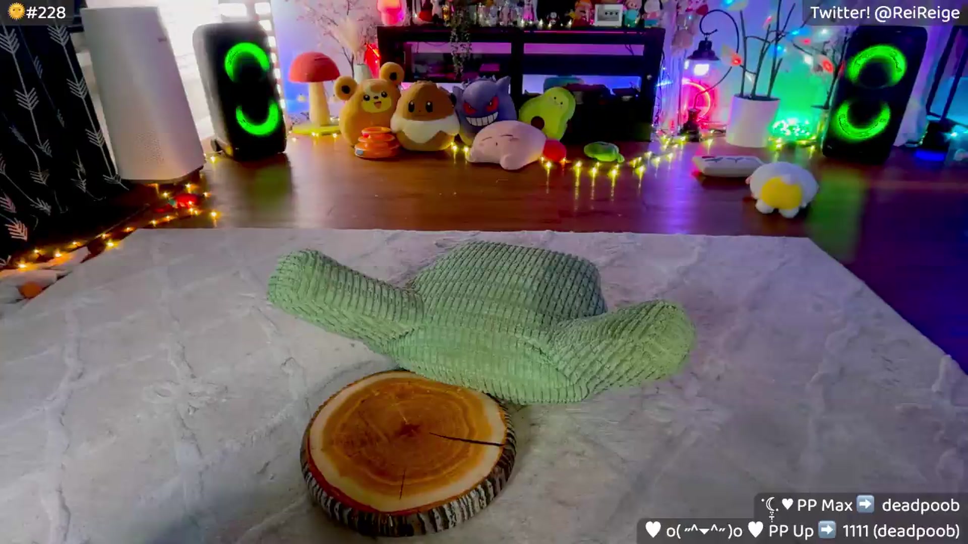 Gallery image thumbnail from Reige's myfreecams stream on, 08/14/2026, 11:05 image 12 of 20