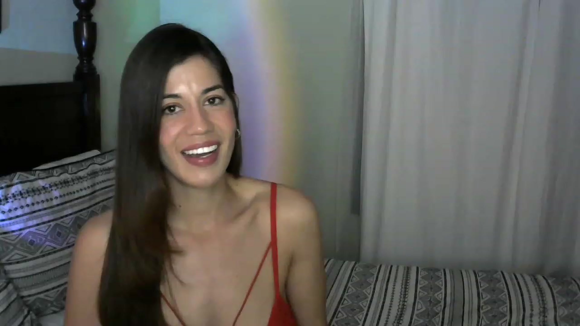 Gallery image thumbnail from ReinaVictoria's myfreecams stream on, 12/03/2022, 23:58 image 12 of 20