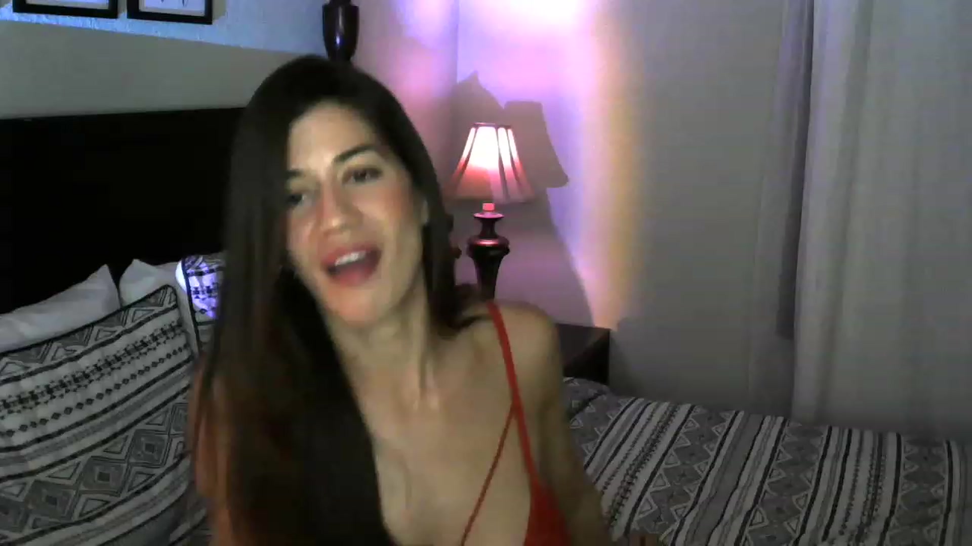 Gallery image thumbnail from ReinaVictoria's myfreecams stream on, 12/04/2022, 02:49 image 6 of 20