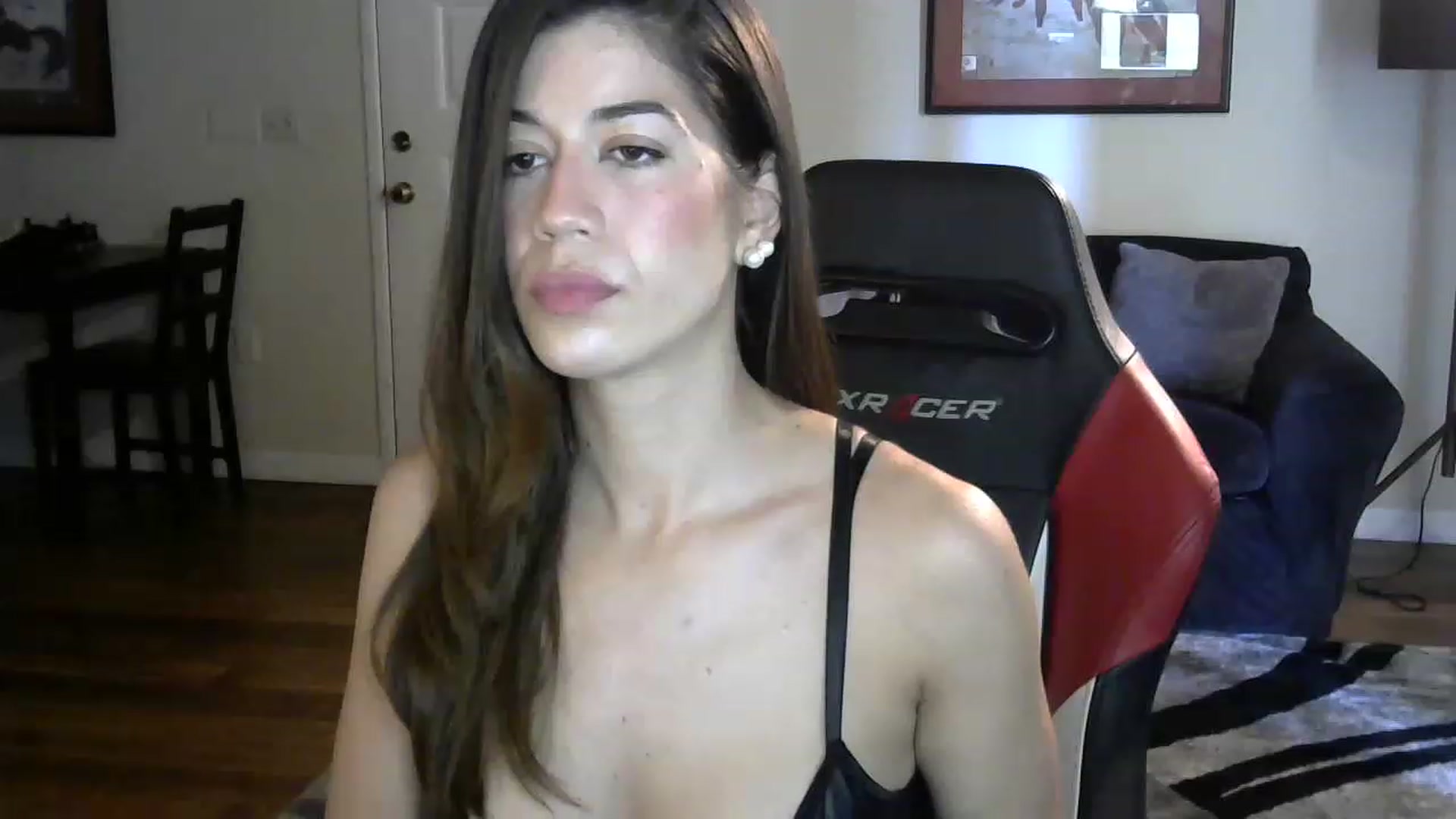 Gallery image thumbnail from ReinaVictoria's myfreecams stream on, 12/08/2022, 14:48 image 13 of 20