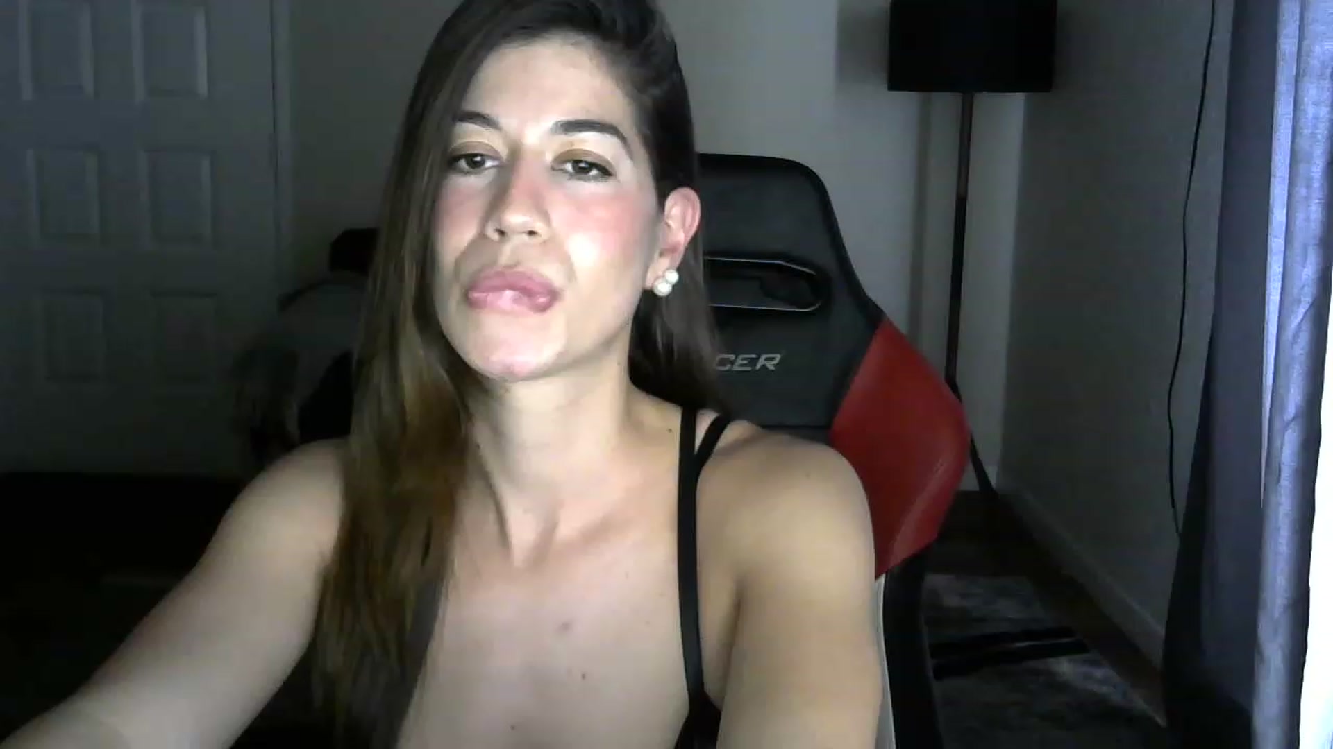 Gallery image thumbnail from ReinaVictoria's myfreecams stream on, 12/09/2022, 18:57 image 11 of 20