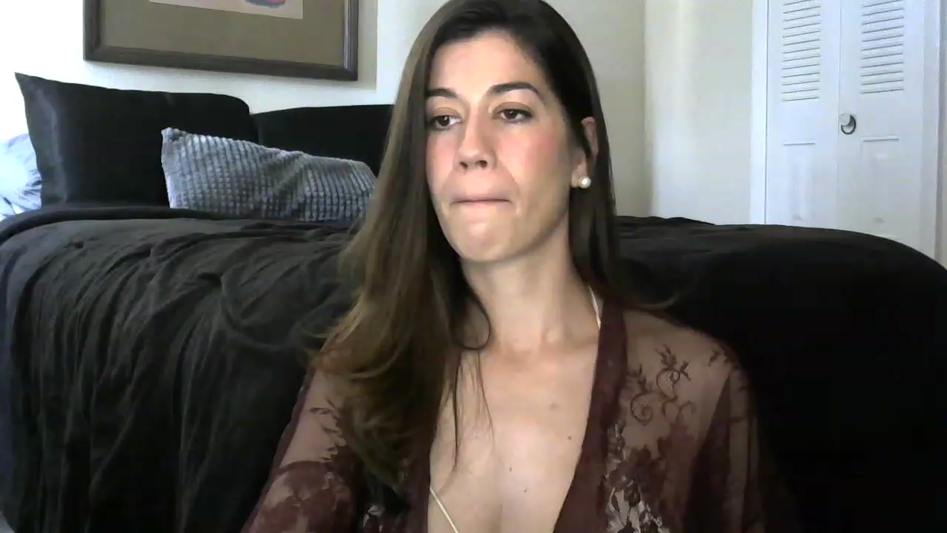 Gallery image thumbnail from ReinaVictoria's myfreecams stream on, 12/12/2022, 15:47 image 11 of 20