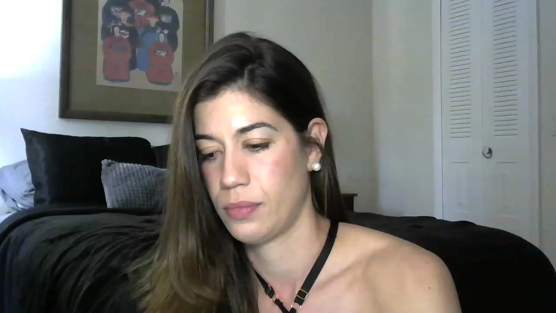 Gallery image thumbnail from ReinaVictoria's myfreecams stream on, 12/12/2022, 16:24 image 19 of 20