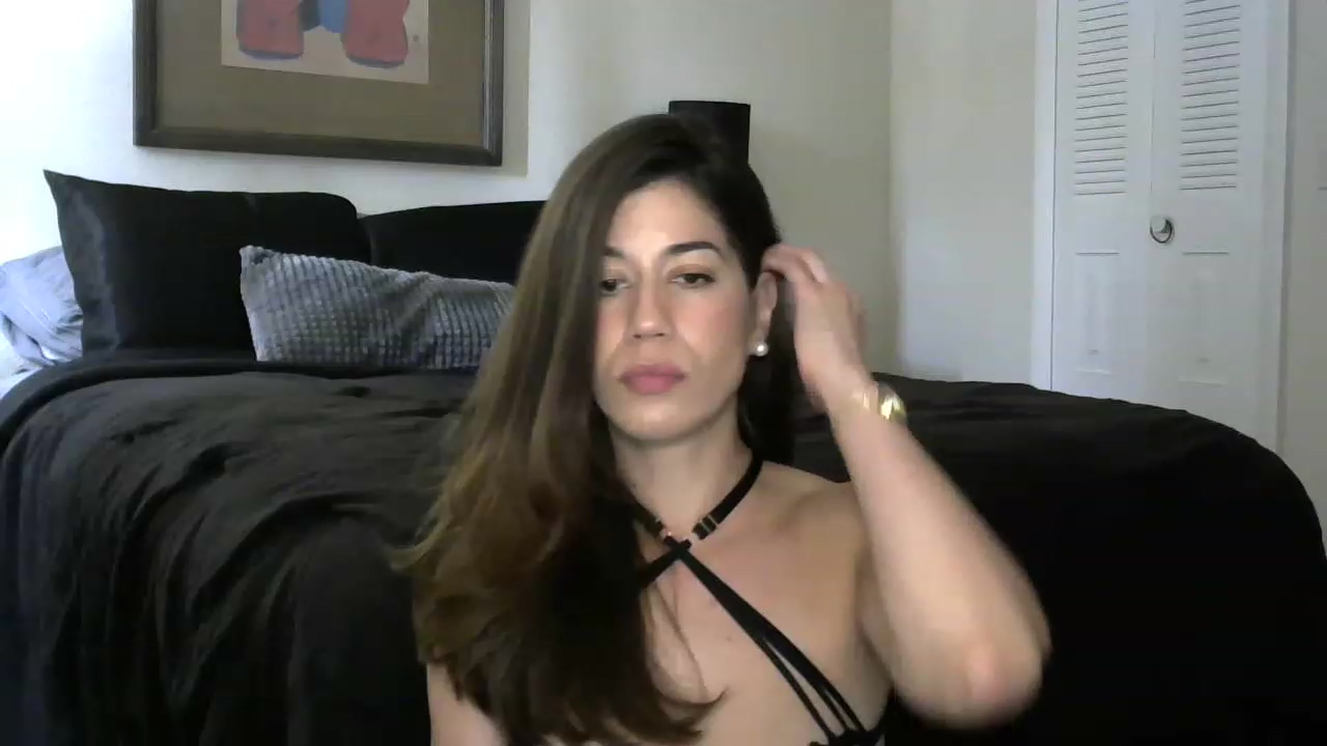 Gallery image thumbnail from ReinaVictoria's myfreecams stream on, 12/12/2022, 17:13 image 2 of 20