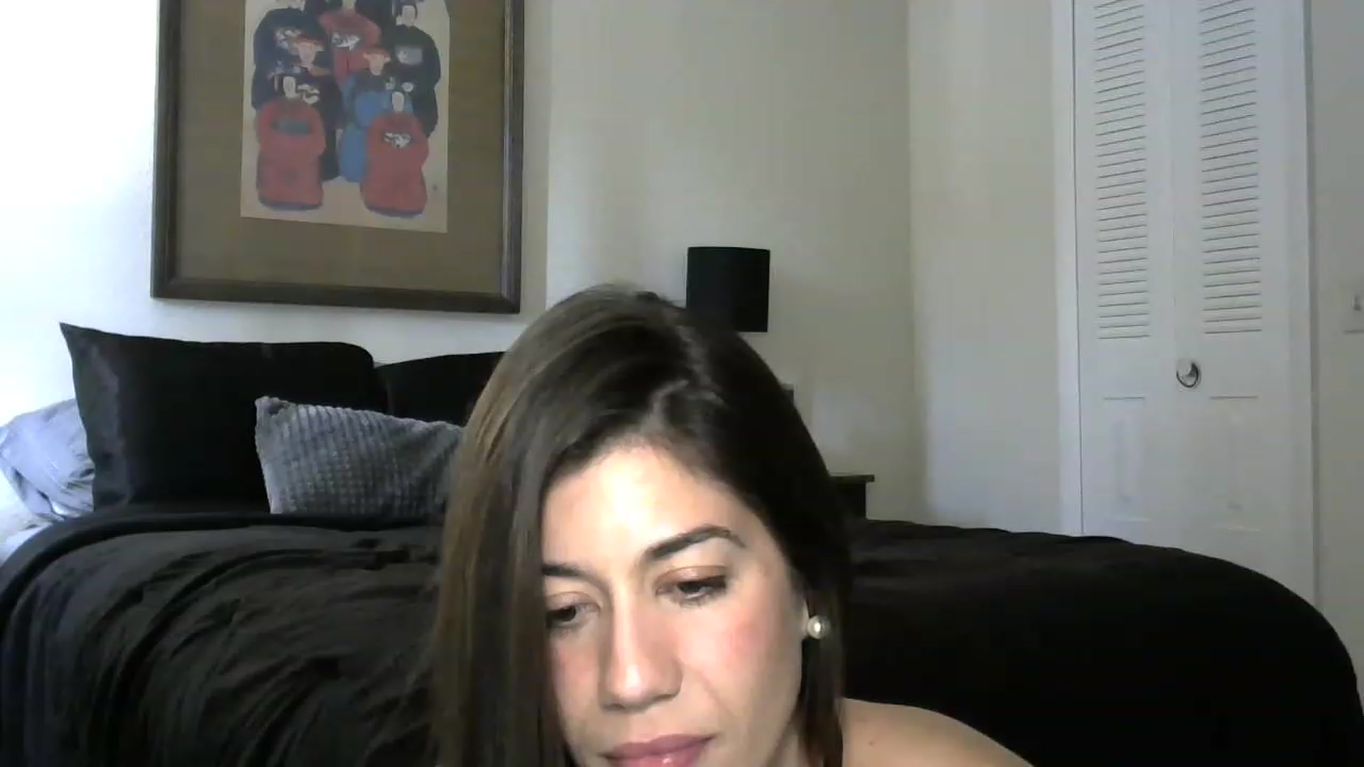 Gallery image thumbnail from ReinaVictoria's myfreecams stream on, 12/12/2022, 17:44 image 2 of 20