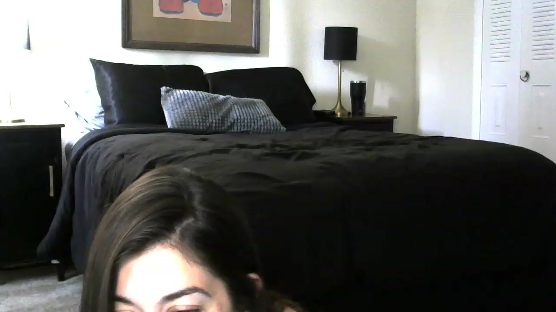 Gallery image thumbnail from ReinaVictoria's myfreecams stream on, 12/12/2022, 18:39 image 5 of 20